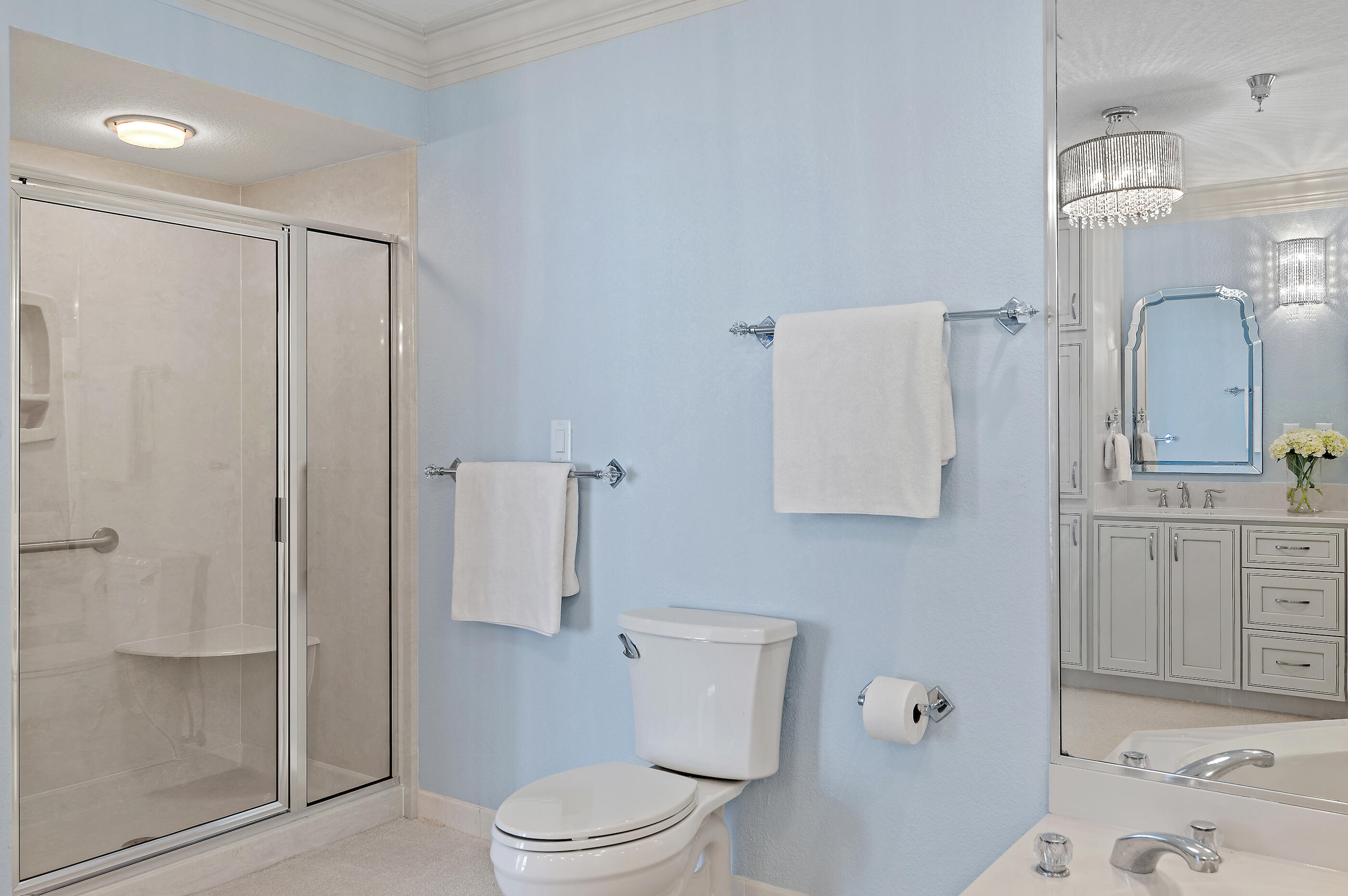 REGENCY TOWERS - Residential