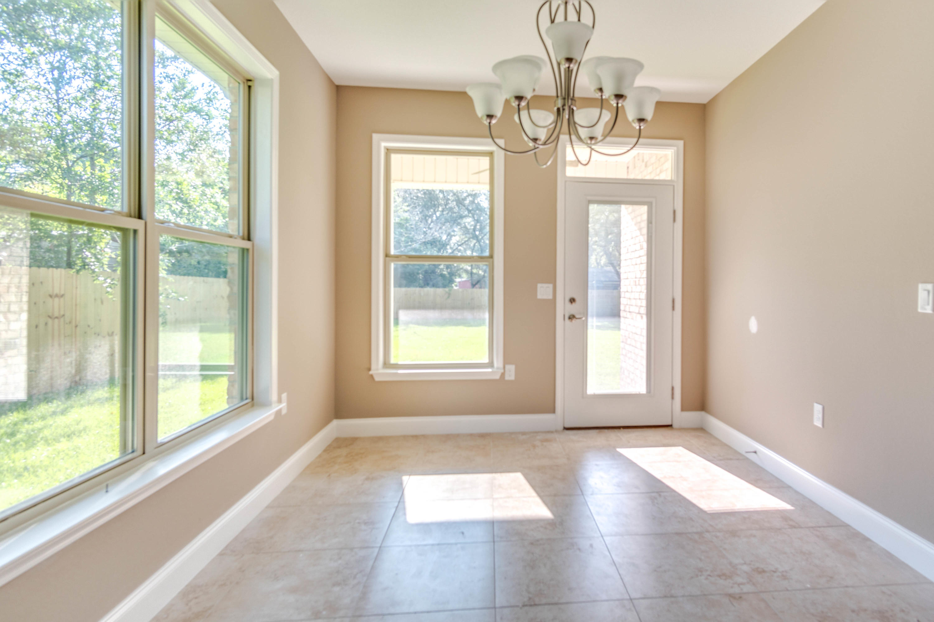 EAST WRIGHT - Residential