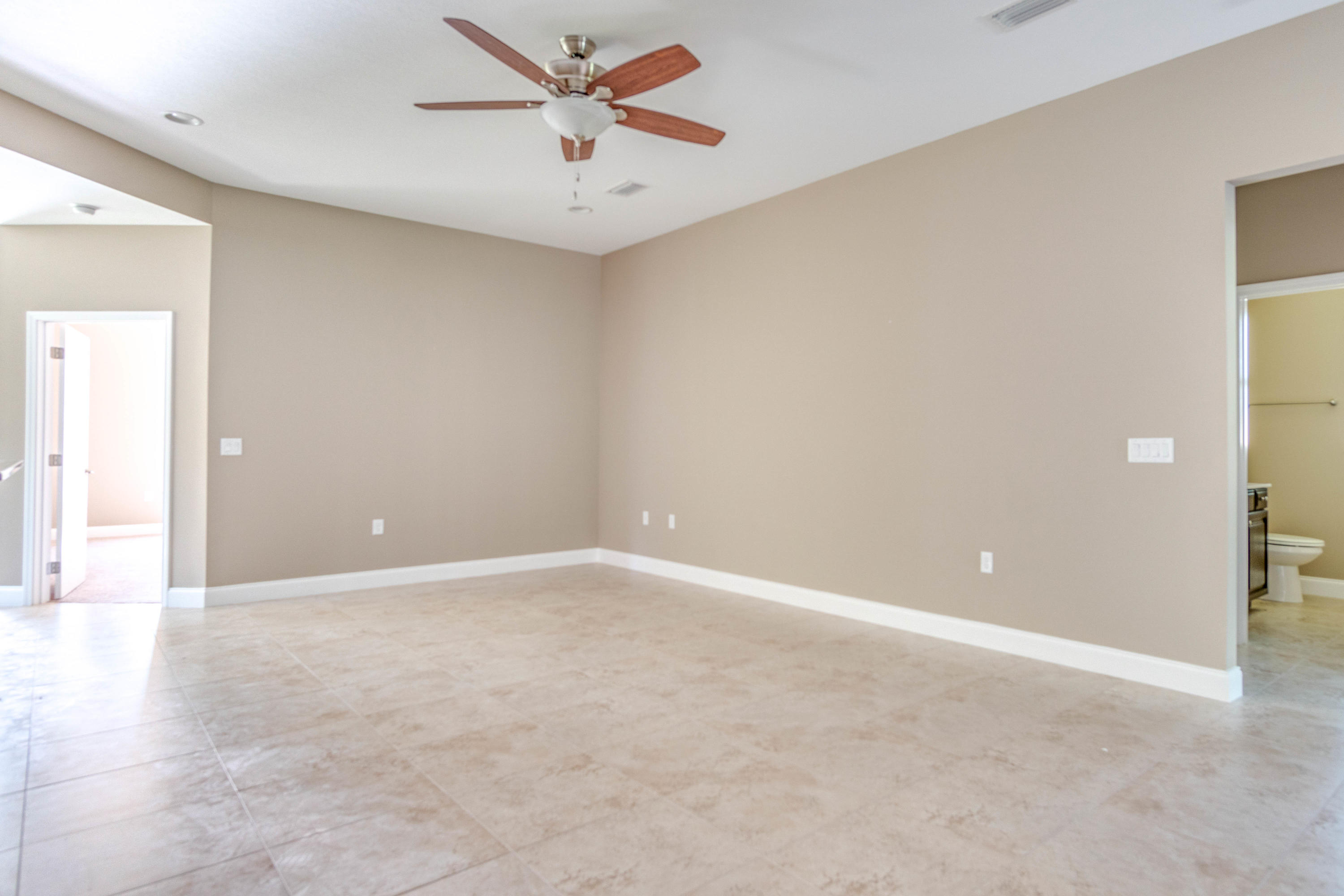 EAST WRIGHT - Residential