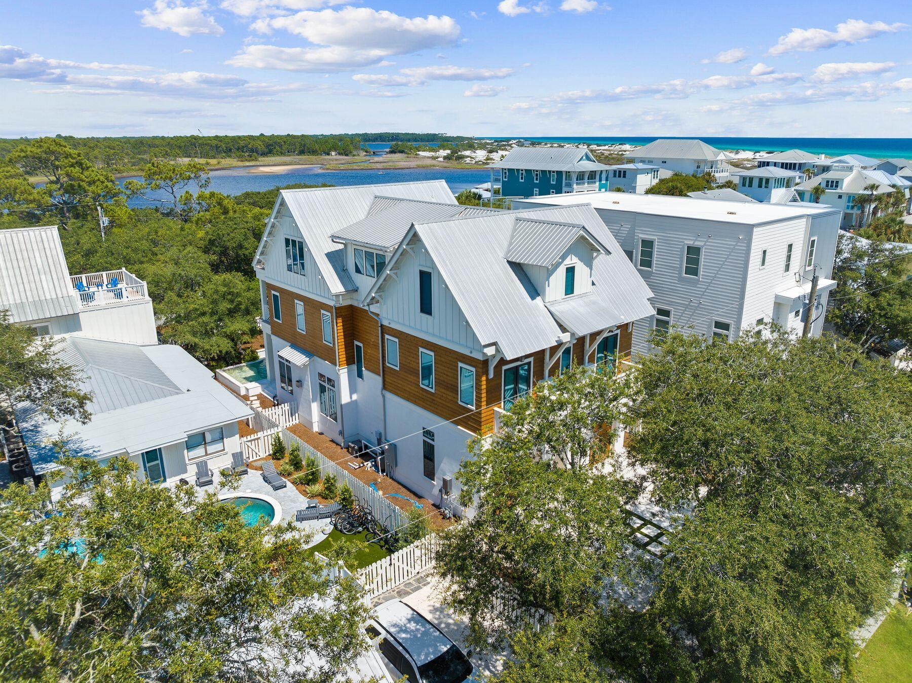 GRAYTON BEACH - Residential