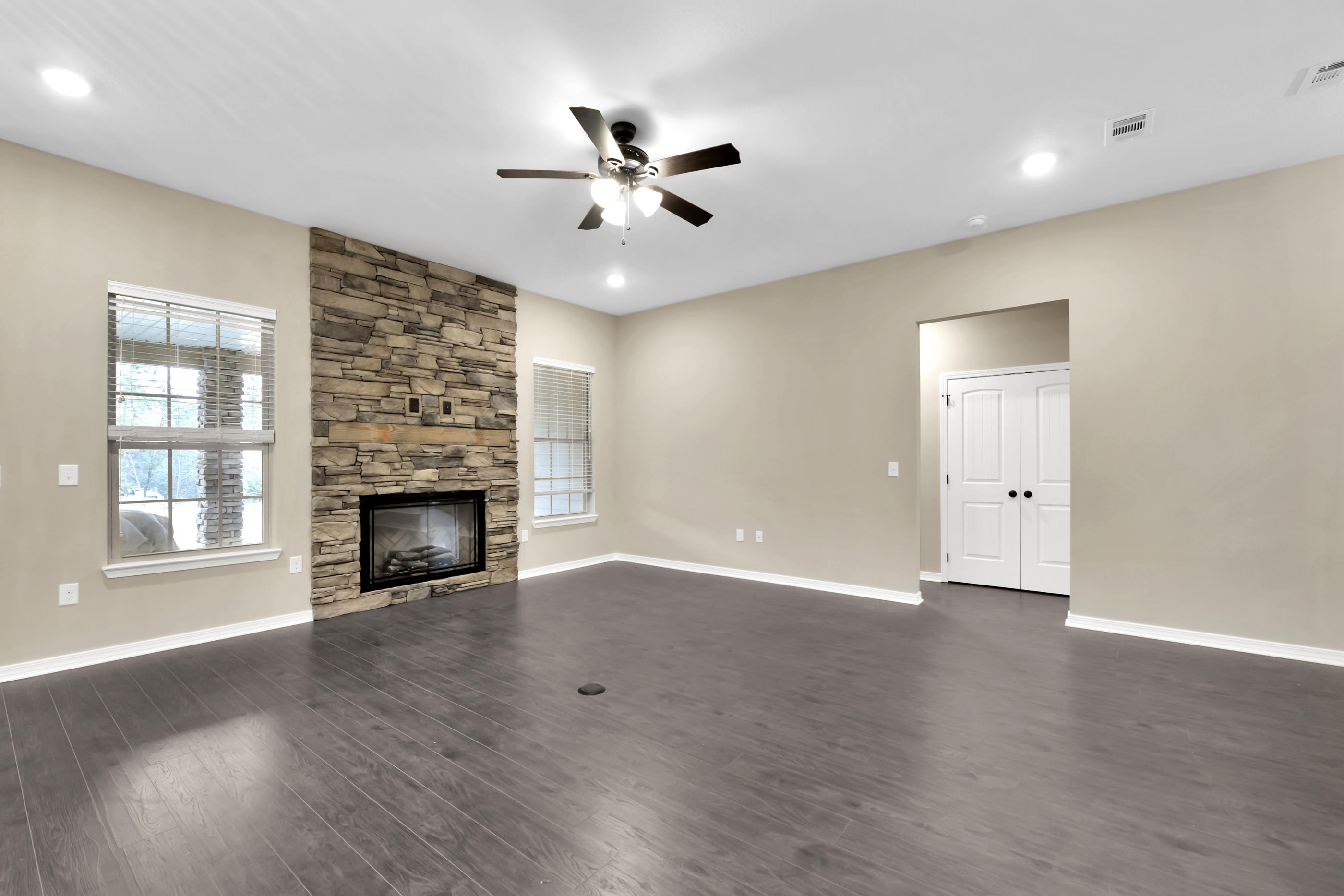 TIMBERLAND RIDGE - Residential