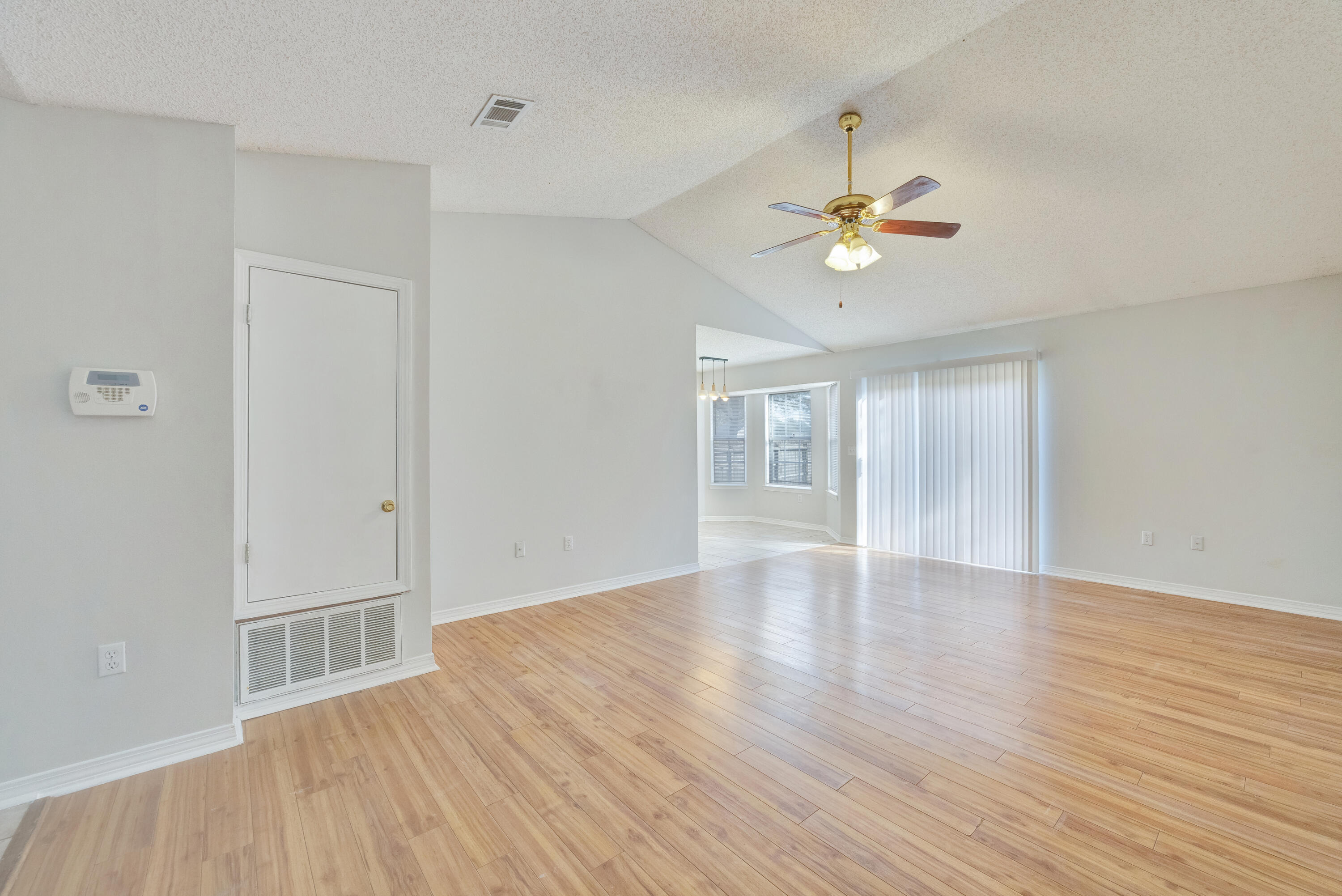 CORONADO VILLAGE PH 1 - Residential