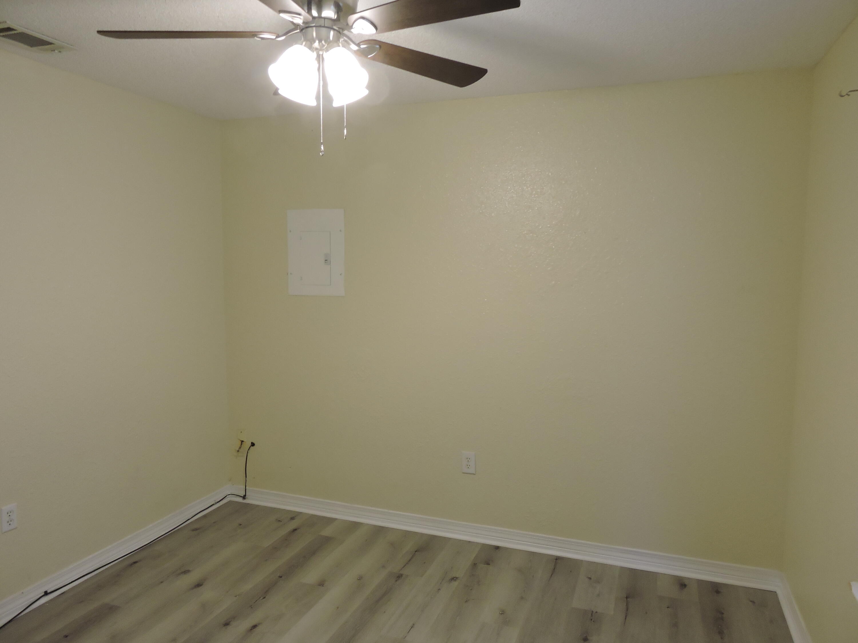 MORRIS ADDN TO CRESTVIEW - Residential Lease