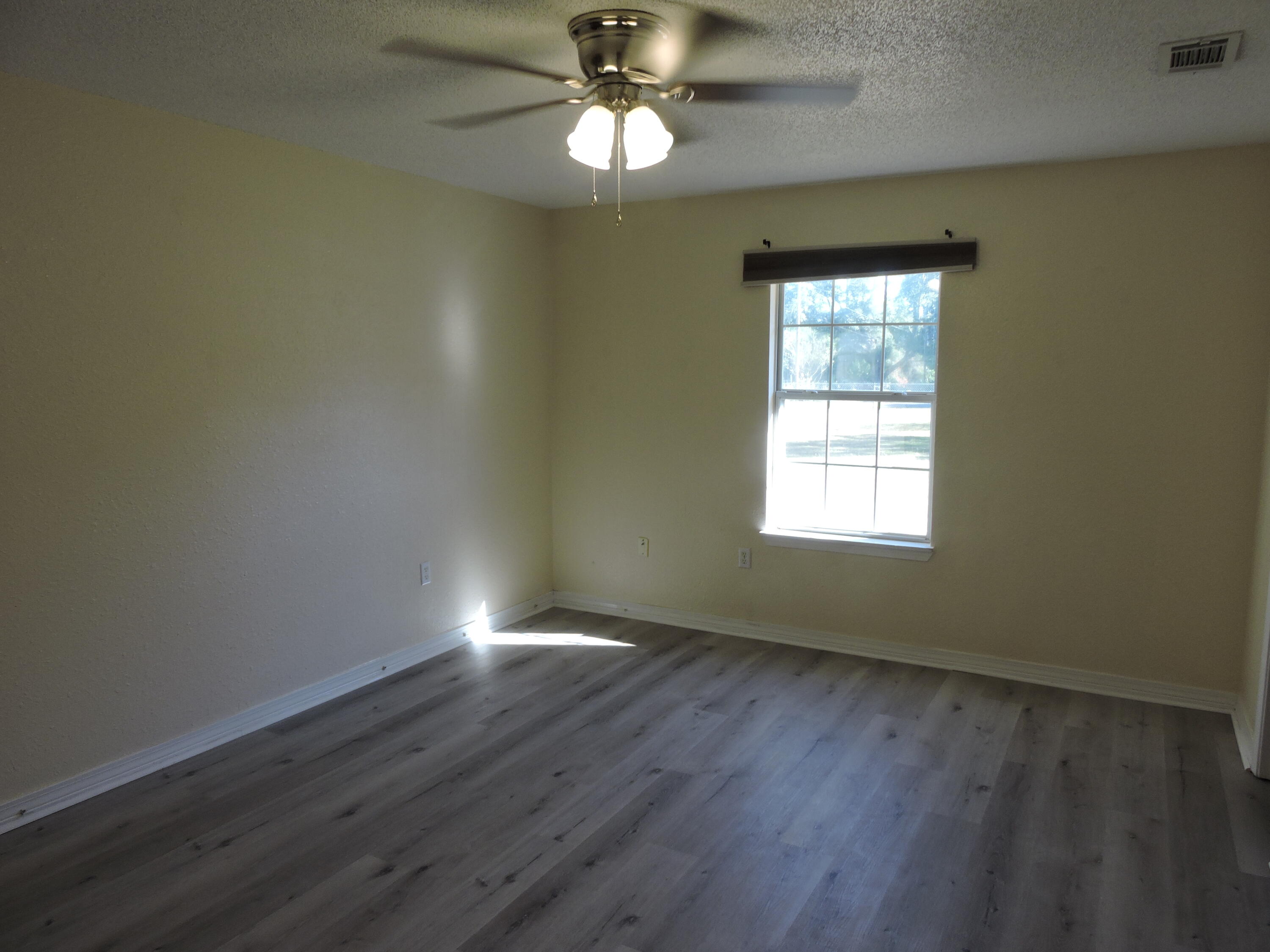 MORRIS ADDN TO CRESTVIEW - Residential Lease