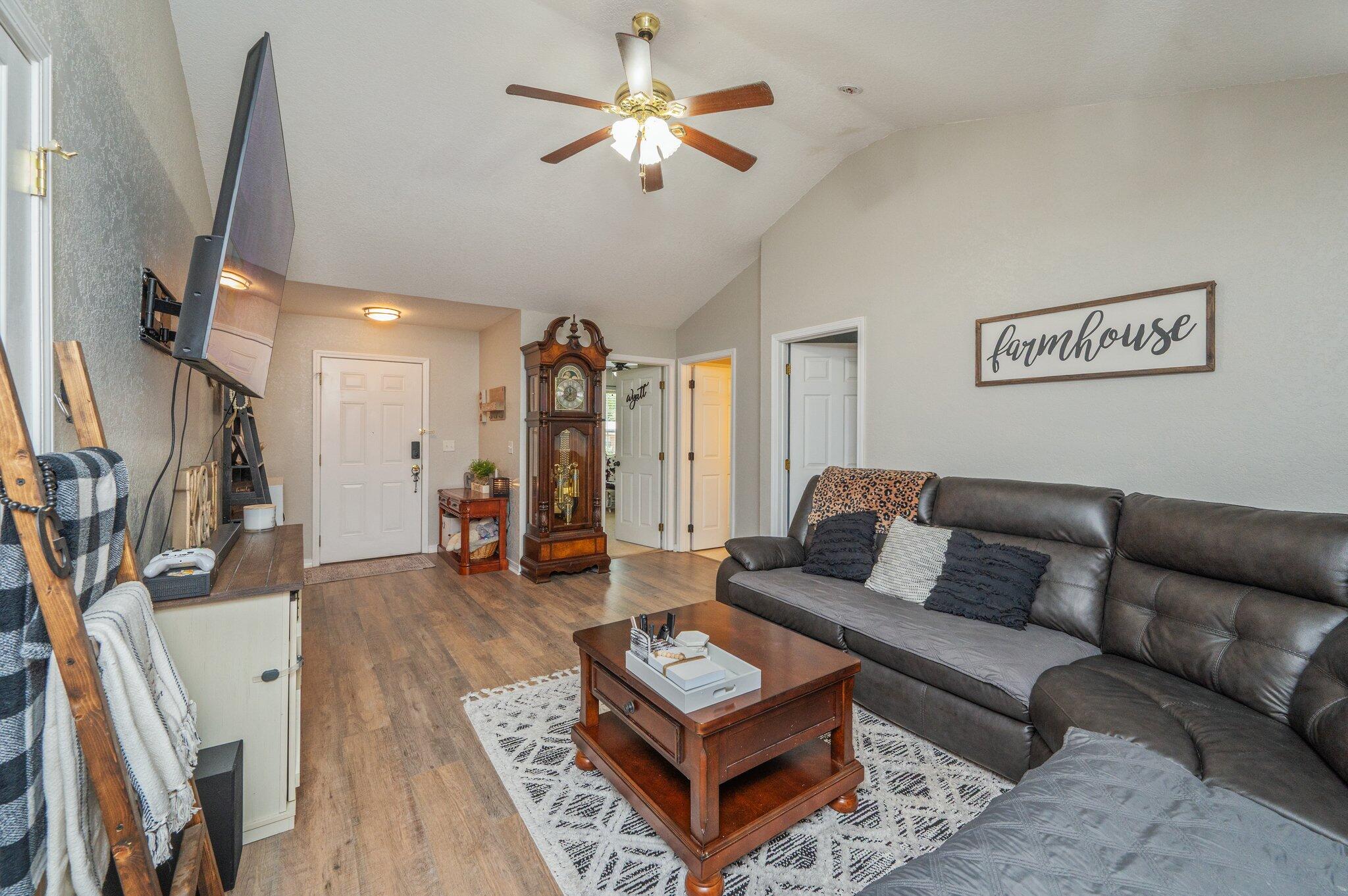 MORRIS ADDN TO CRESTVIEW - Residential