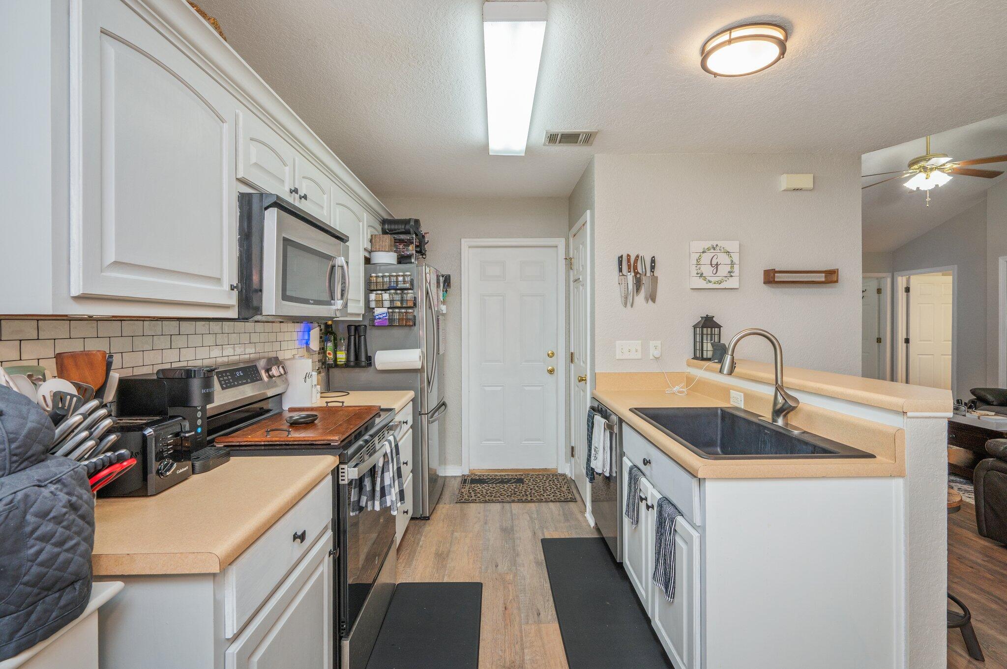 MORRIS ADDN TO CRESTVIEW - Residential