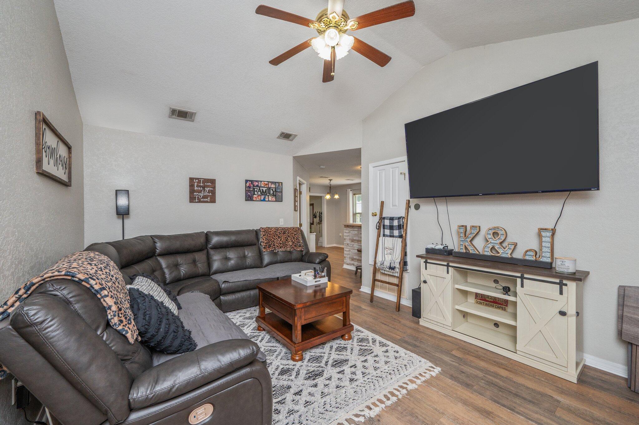 MORRIS ADDN TO CRESTVIEW - Residential