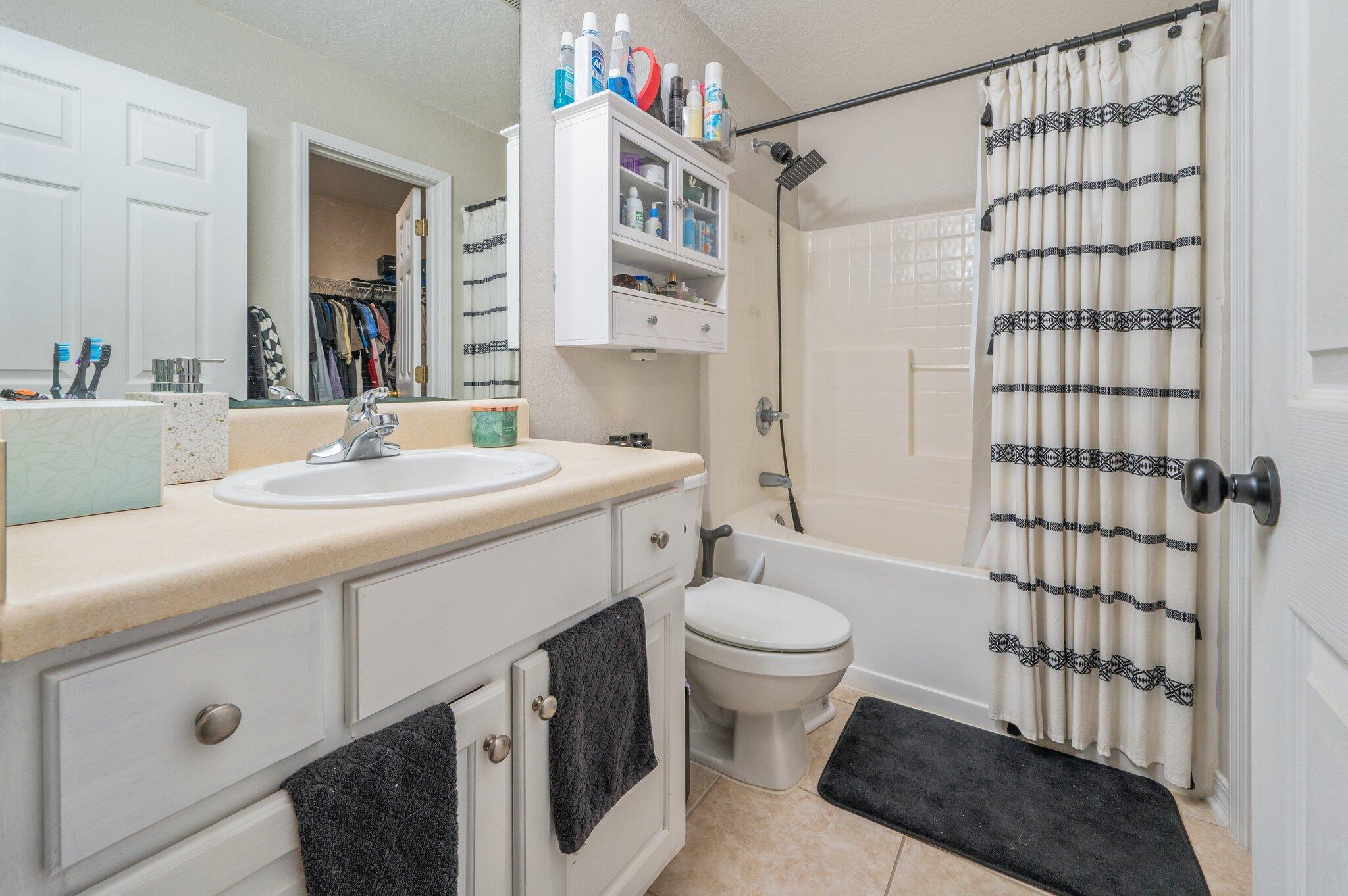 MORRIS ADDN TO CRESTVIEW - Residential