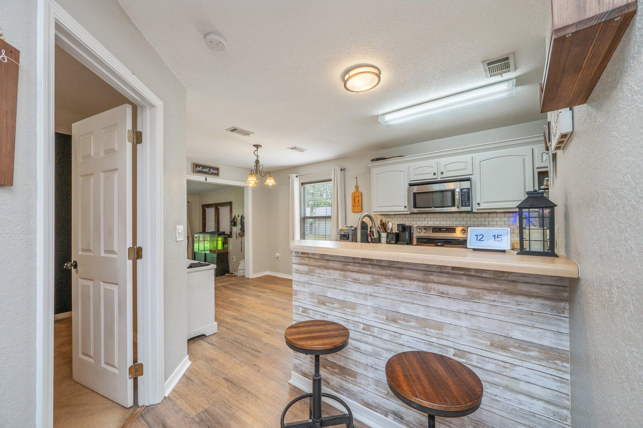 MORRIS ADDN TO CRESTVIEW - Residential