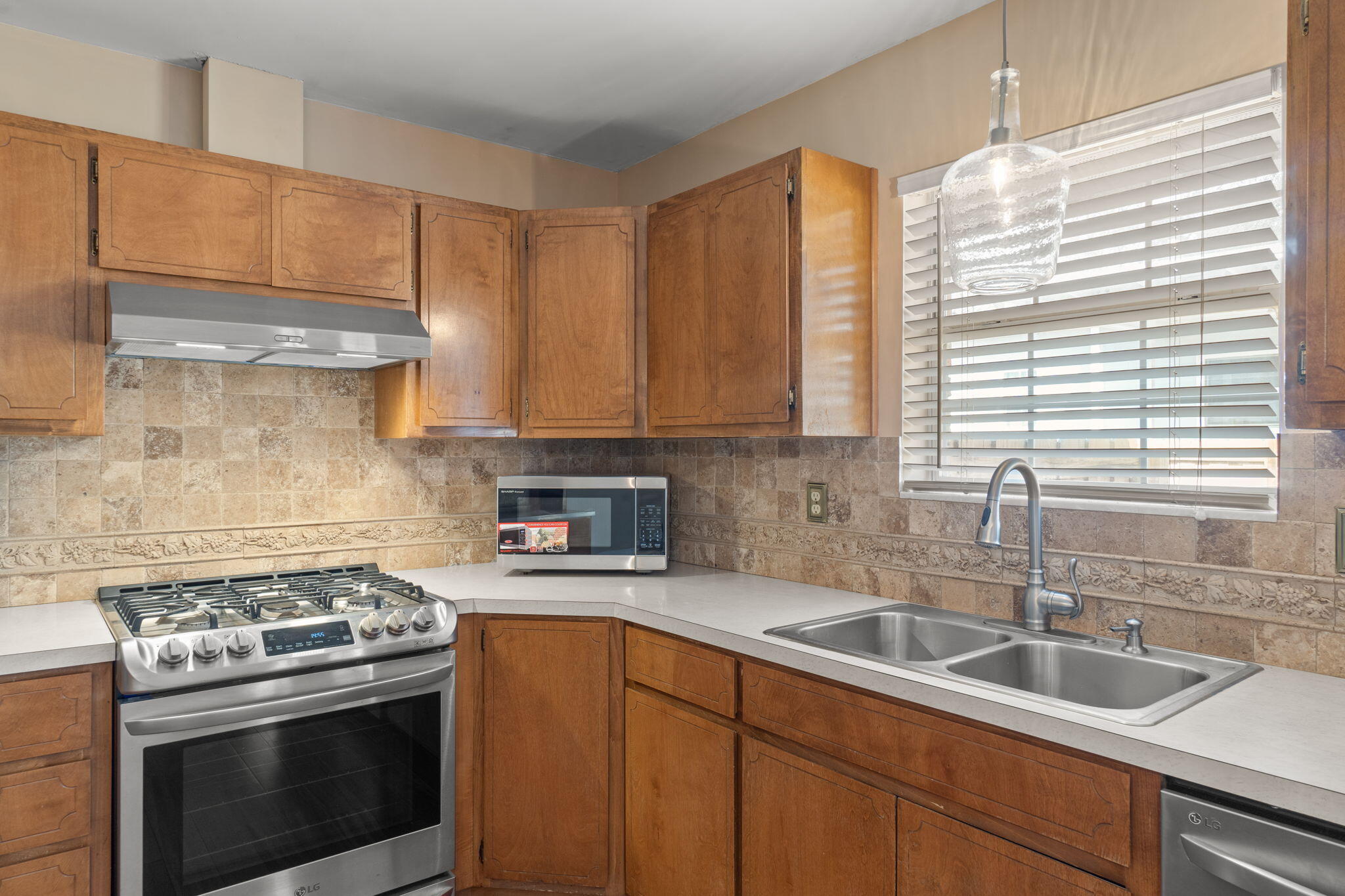 VALPARAISO PLAT 1 LOT 2 BLK 7 - Residential