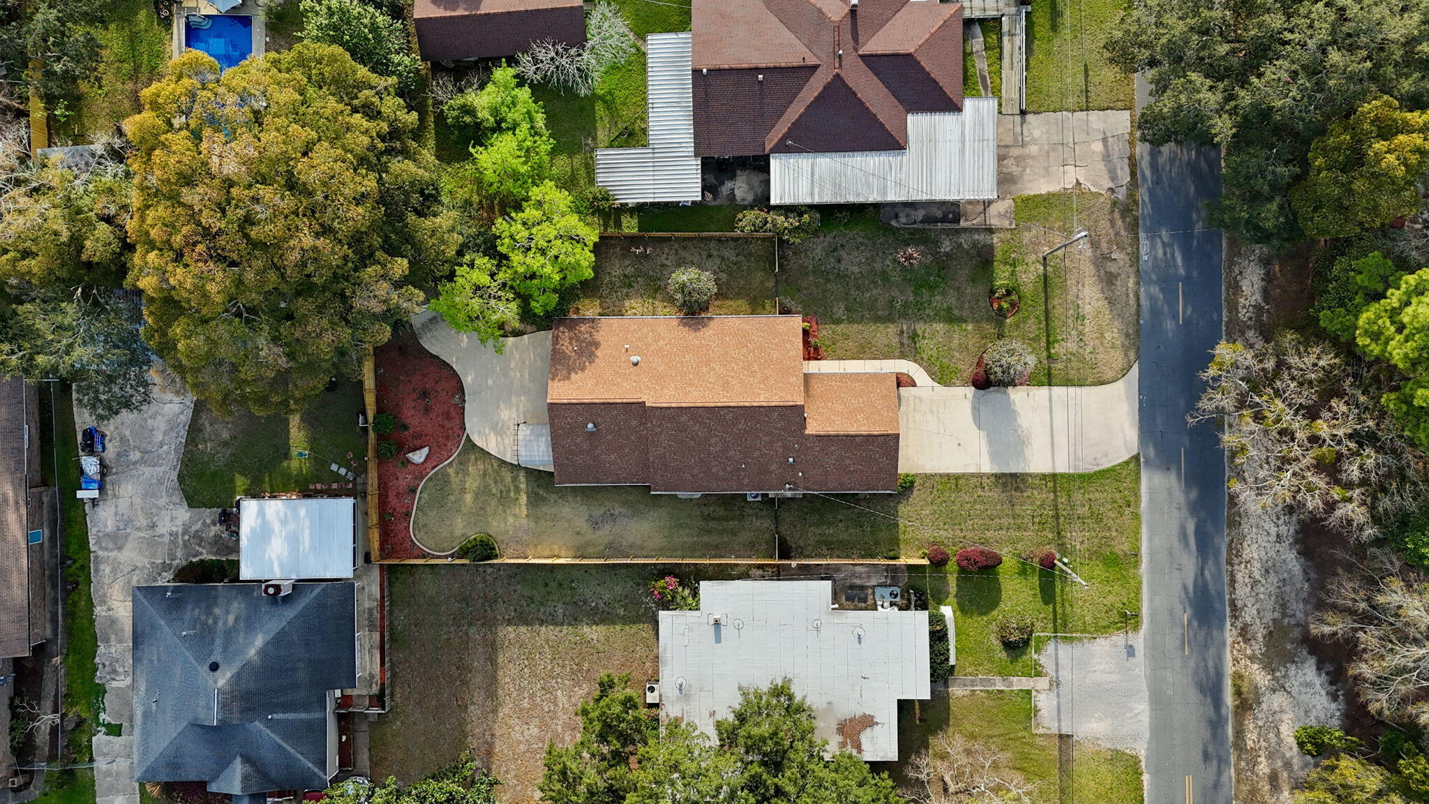 VALPARAISO PLAT 1 LOT 2 BLK 7 - Residential