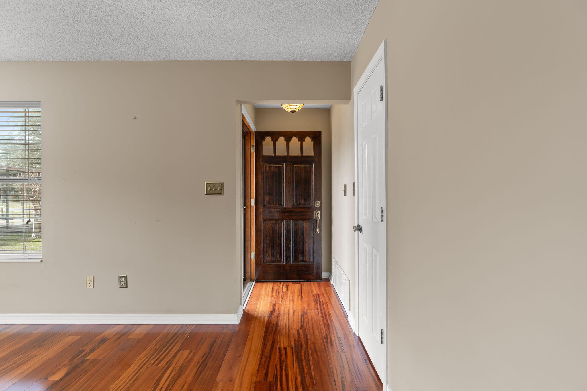 VALPARAISO PLAT 1 LOT 2 BLK 7 - Residential