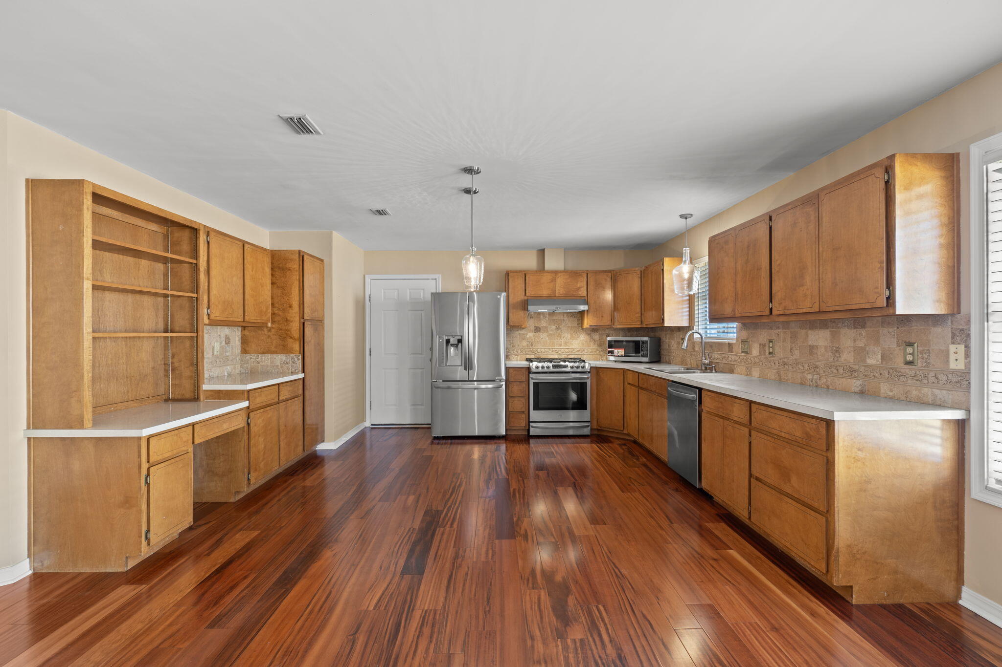 VALPARAISO PLAT 1 LOT 2 BLK 7 - Residential