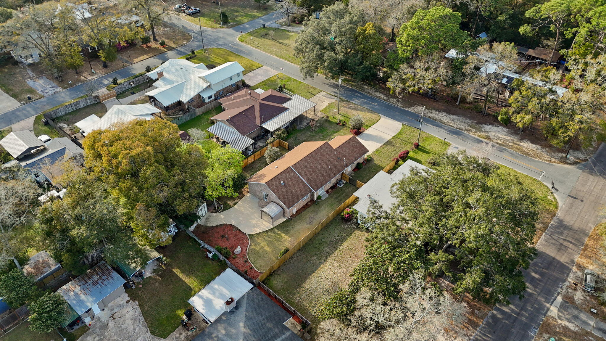 VALPARAISO PLAT 1 LOT 2 BLK 7 - Residential