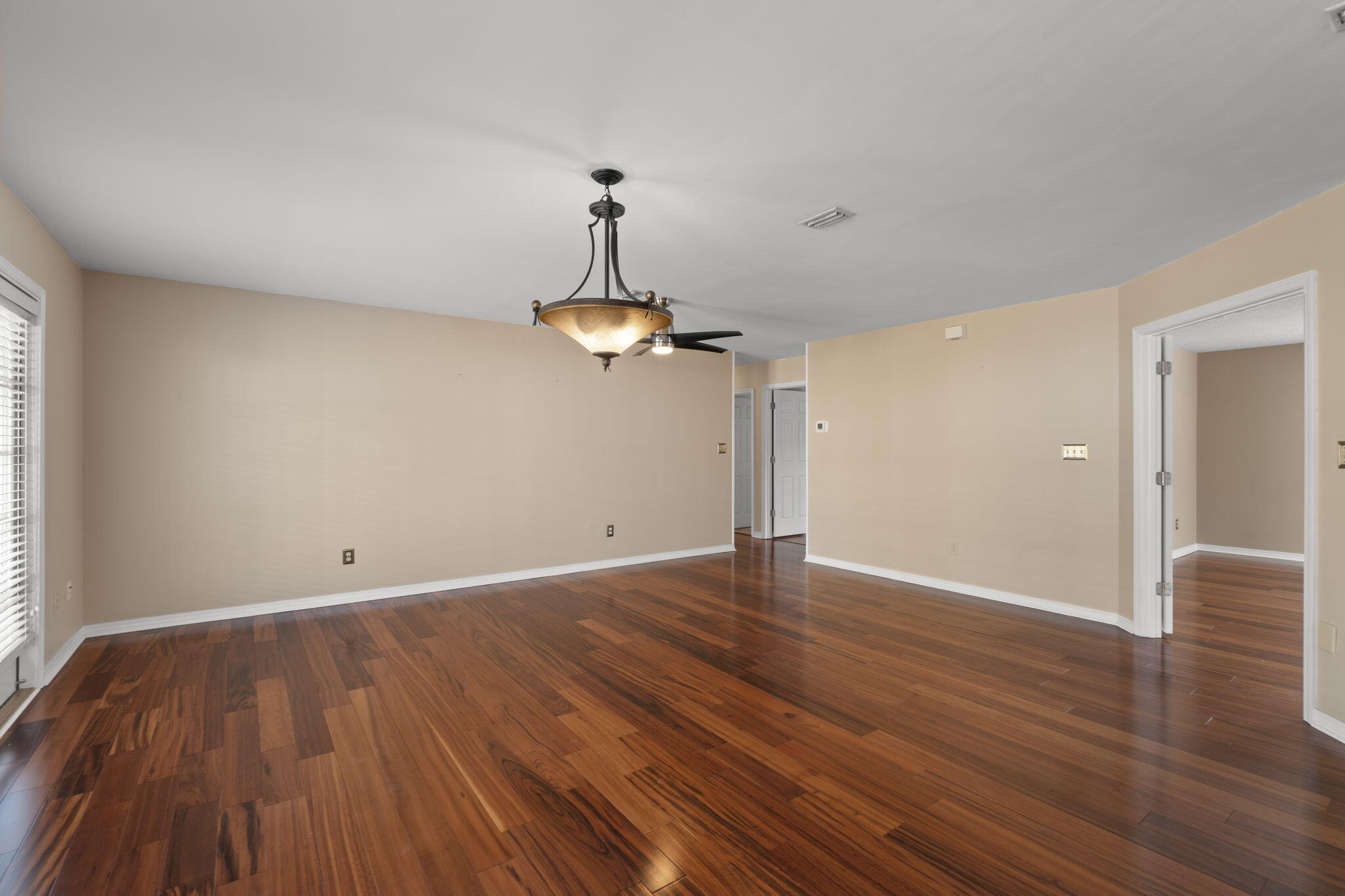 VALPARAISO PLAT 1 LOT 2 BLK 7 - Residential