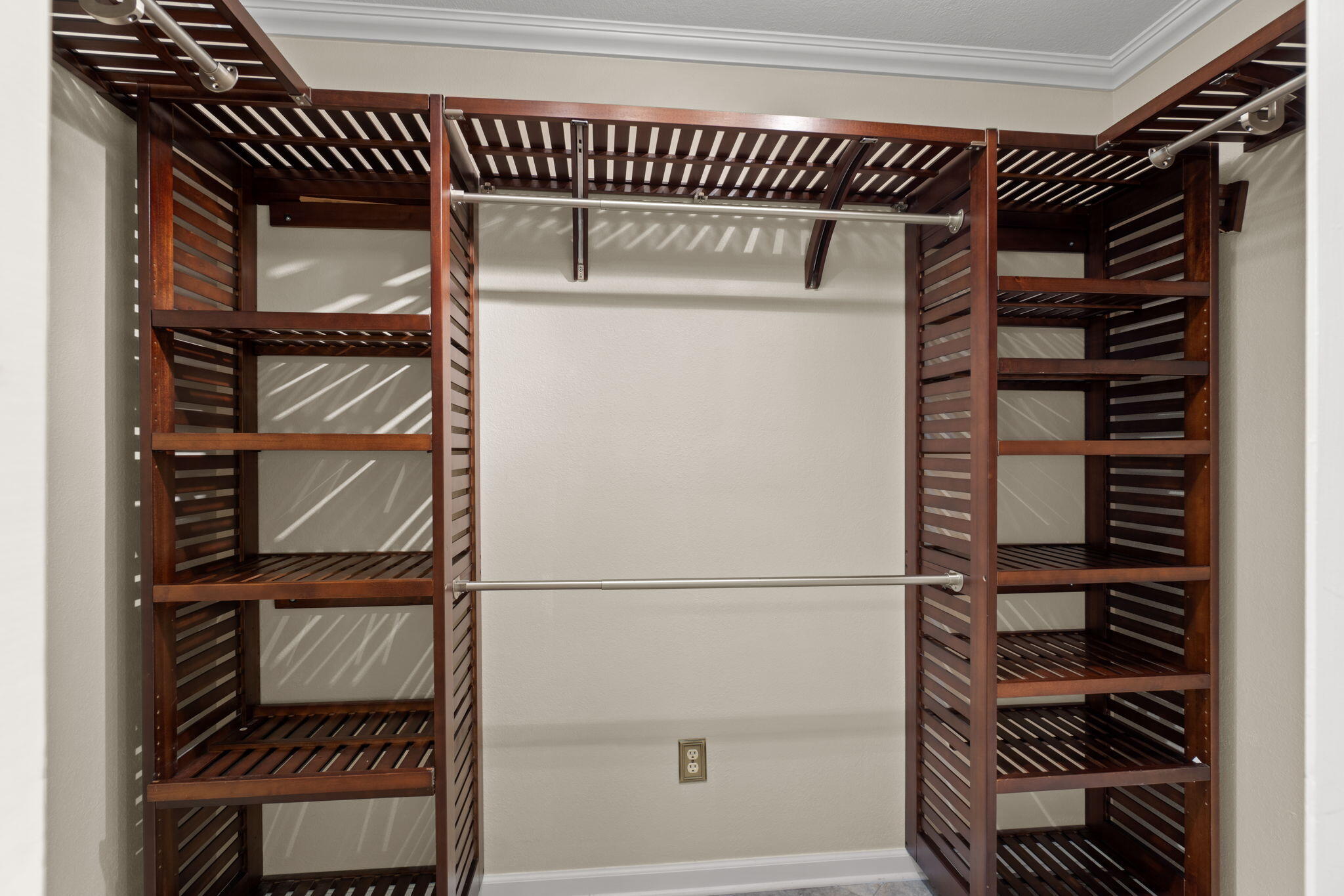 VALPARAISO PLAT 1 LOT 2 BLK 7 - Residential