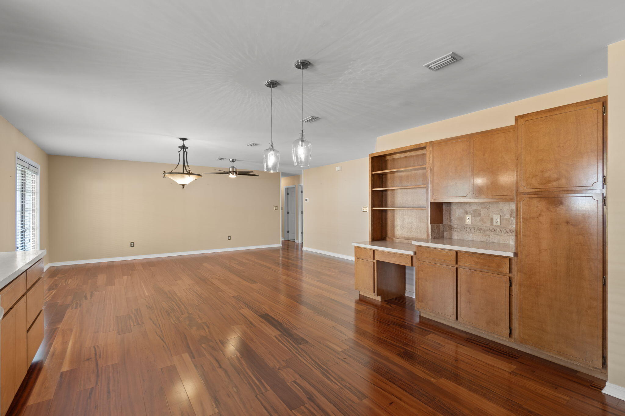 VALPARAISO PLAT 1 LOT 2 BLK 7 - Residential