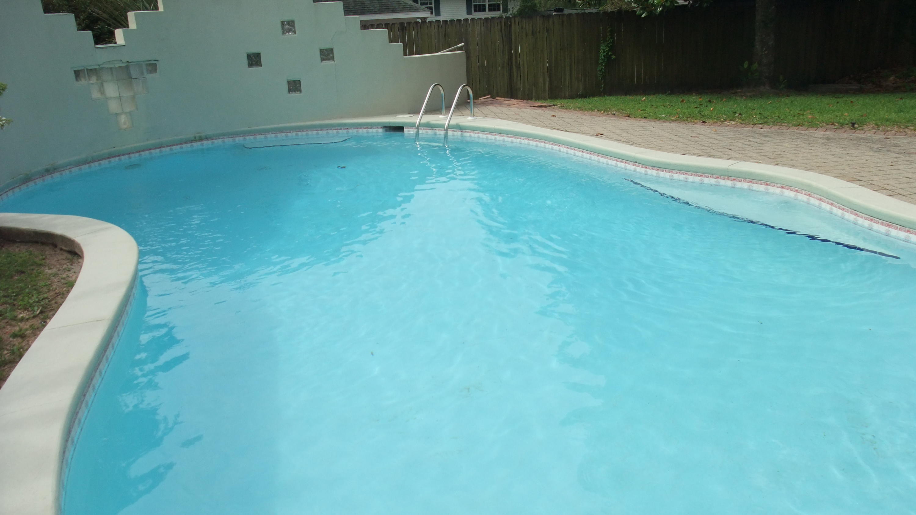 SUNSET STRIP - Residential