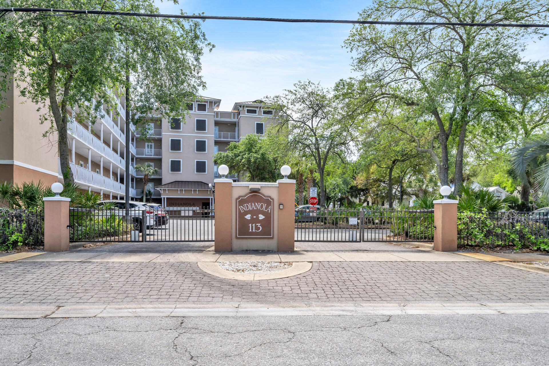 INDIANOLA ON THE WATER - Residential