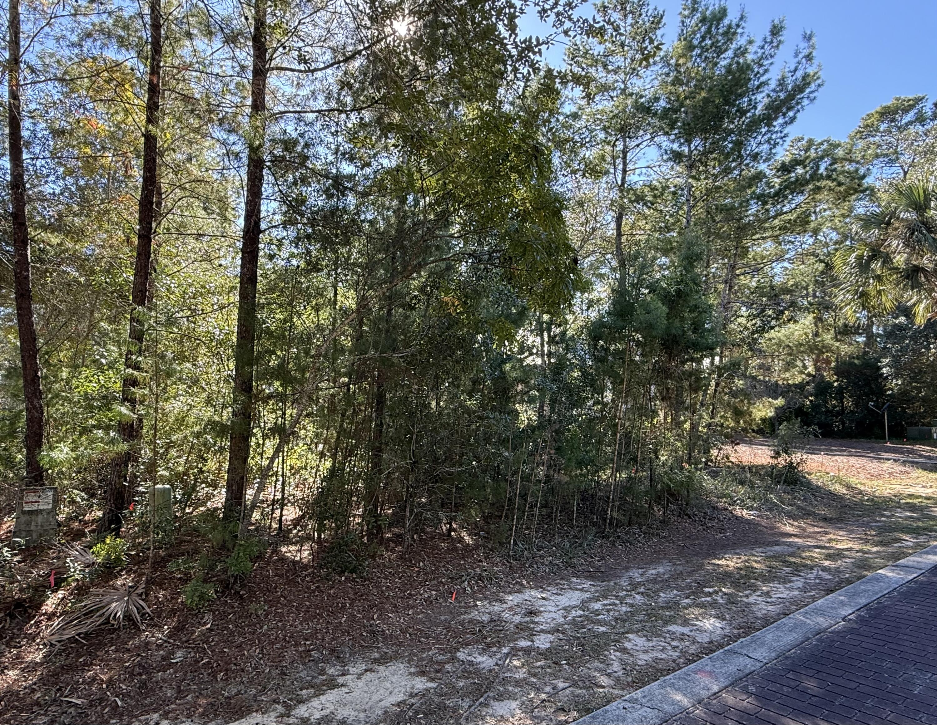 GRAYTON BAYOU - Land