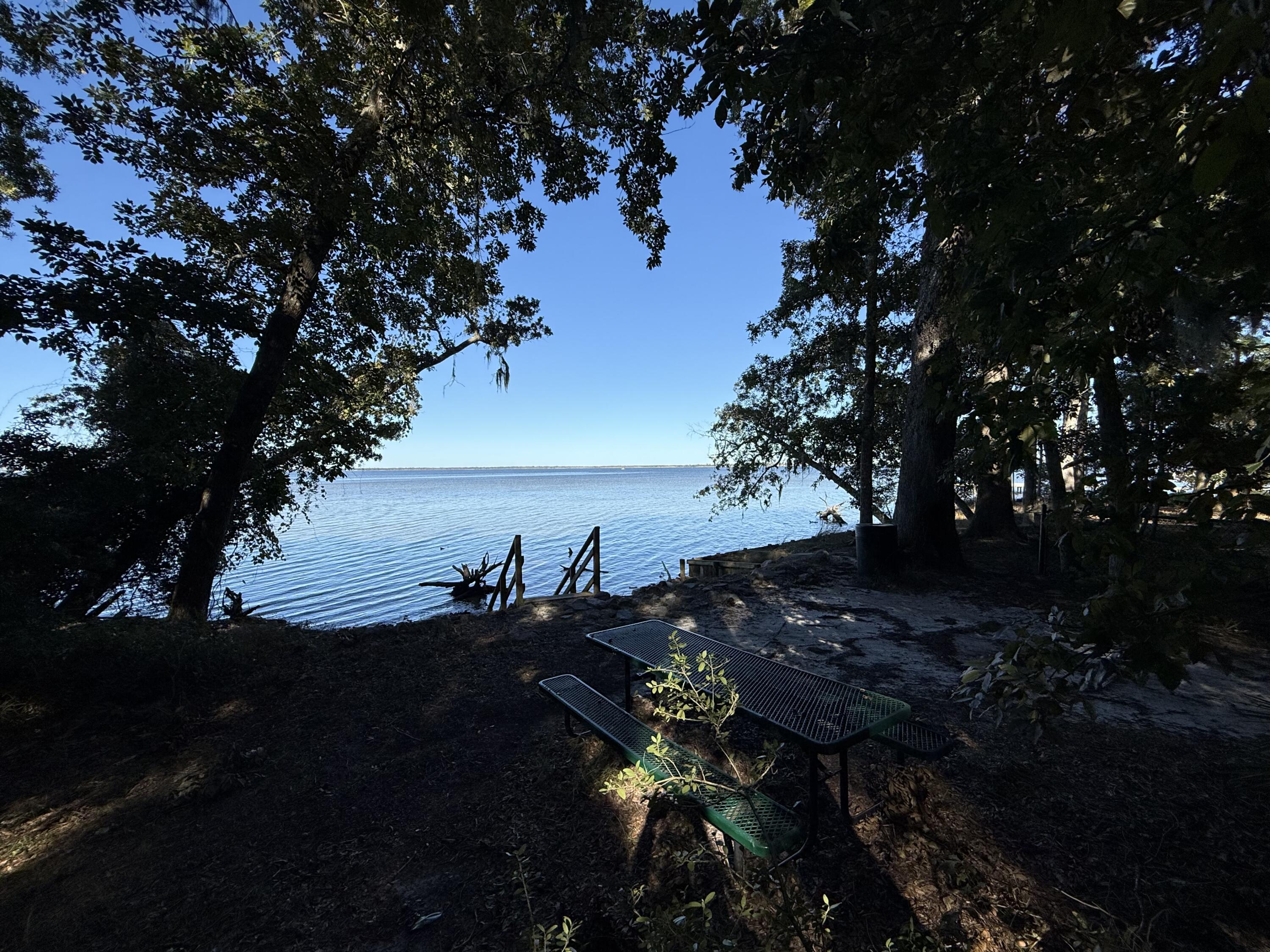 GRAYTON BAYOU - Land