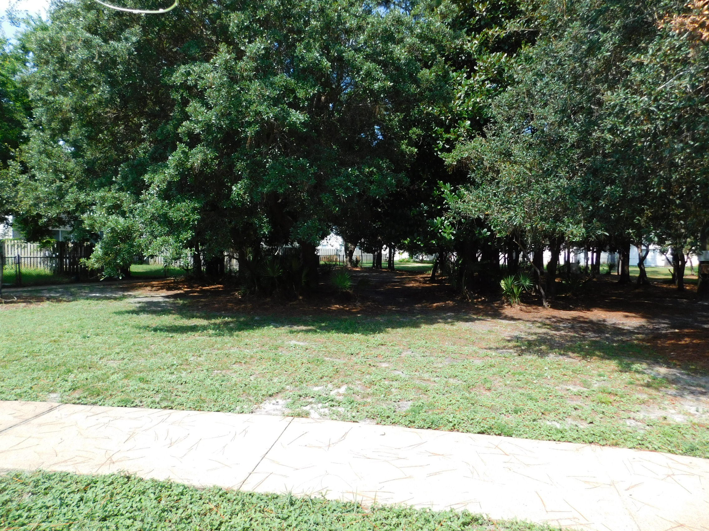 SHALIMAR COTTAGES - Residential