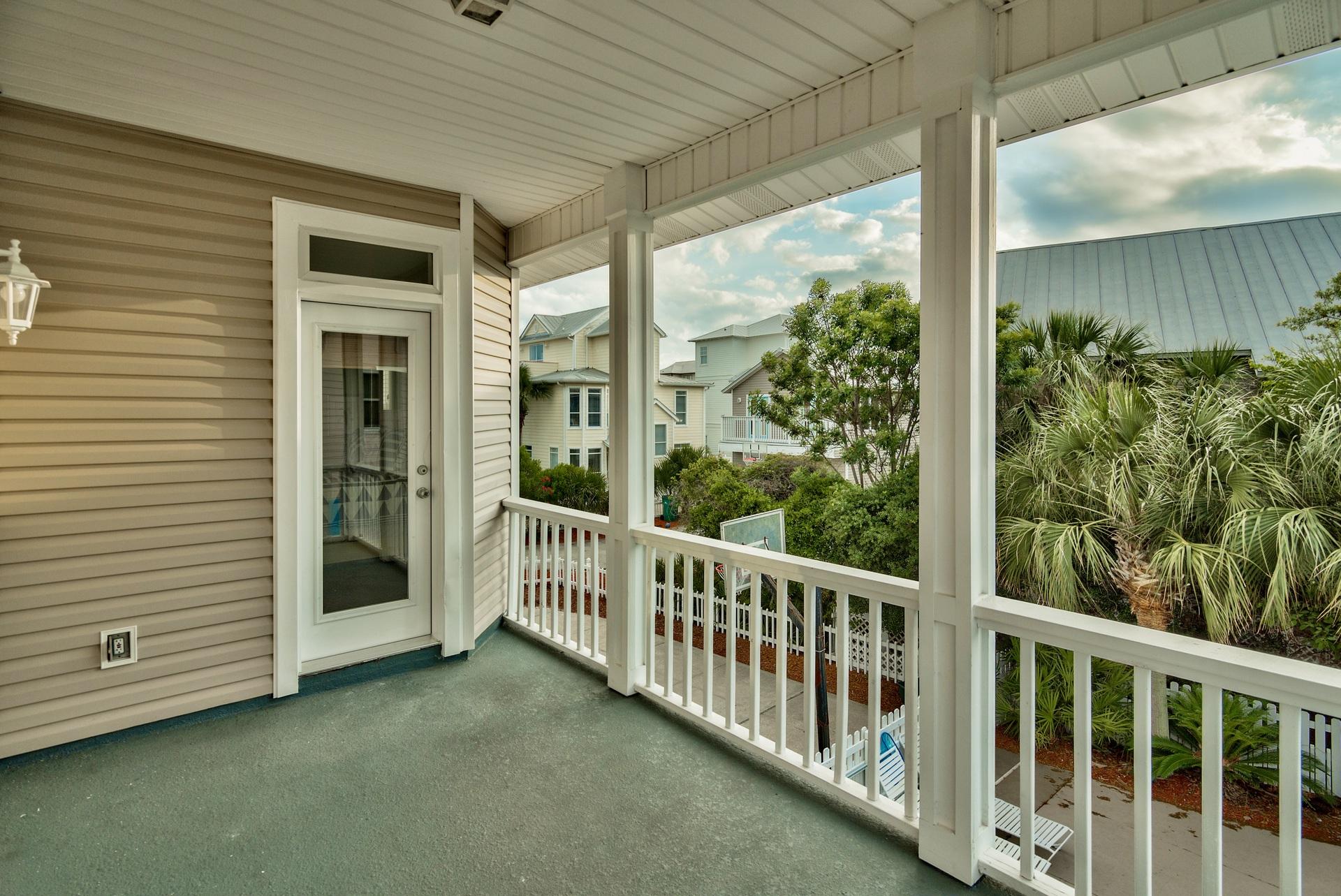 CRYSTAL SHORES - Residential