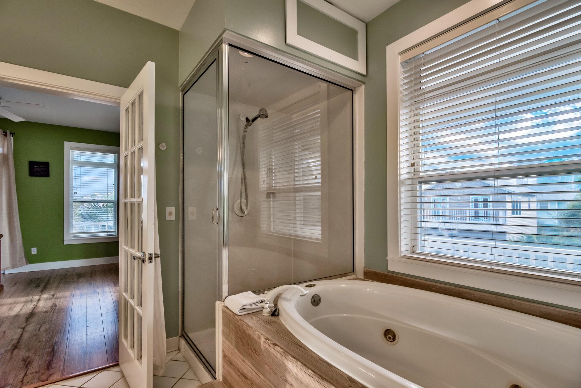 CRYSTAL SHORES - Residential