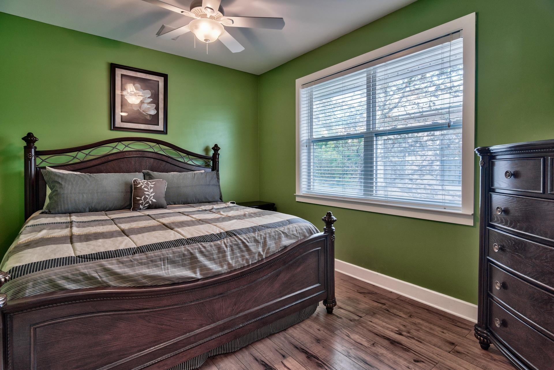 CRYSTAL SHORES - Residential