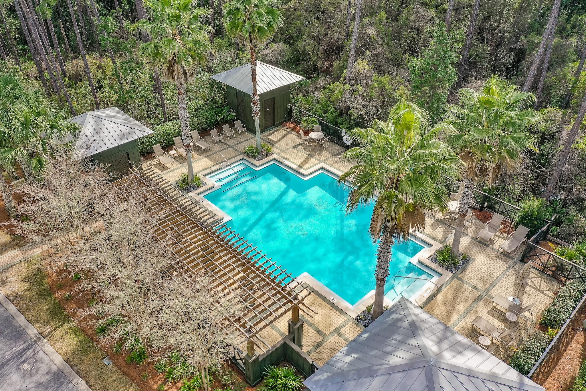 TREETOP VILLAGE - Residential