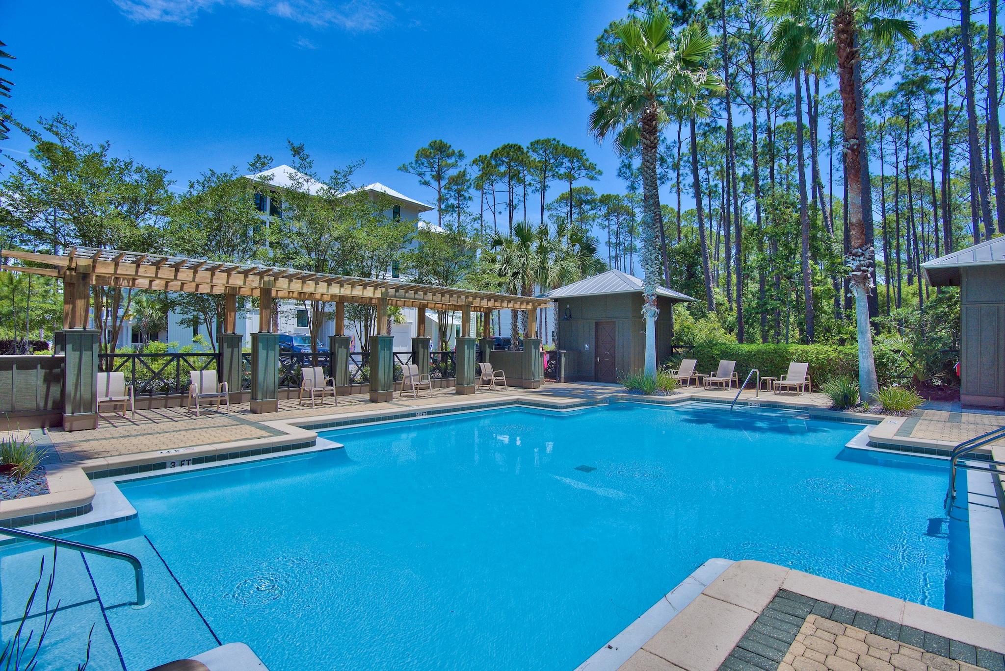 TREETOP VILLAGE - Residential