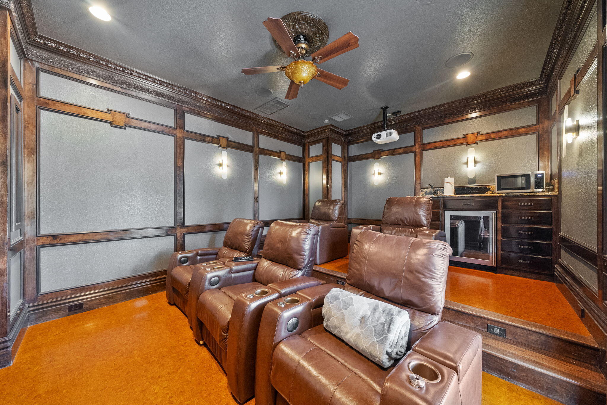 PELICAN POINTE AT CAMP CREEK - Residential