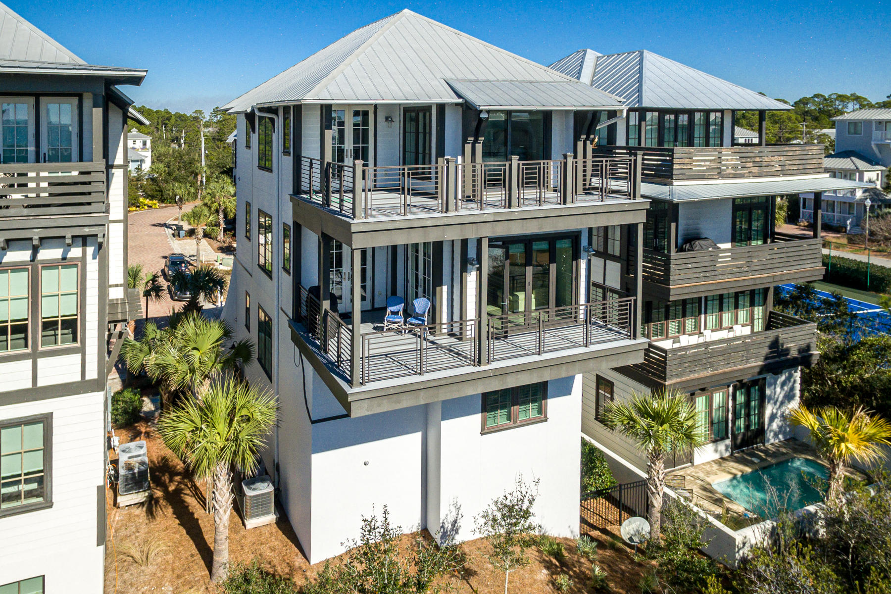 TRESCA PLACE - Residential