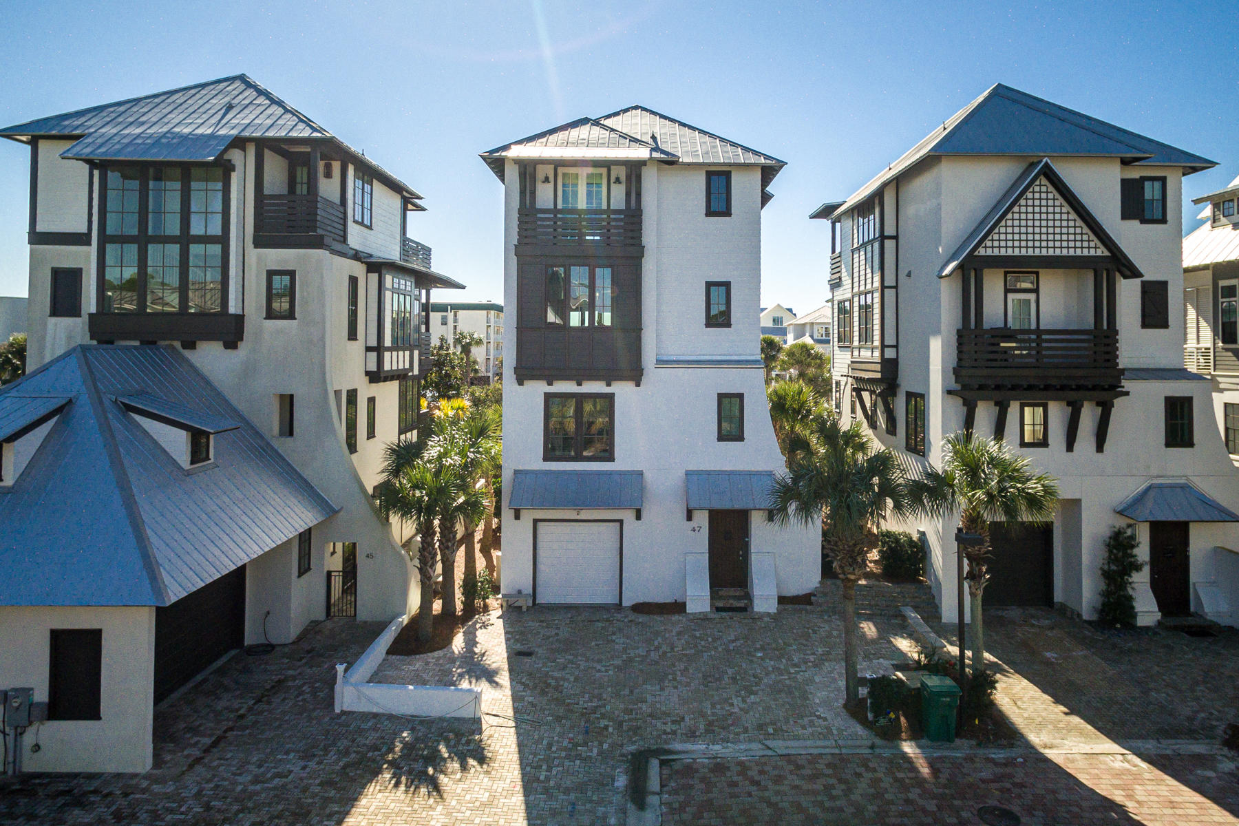 TRESCA PLACE - Residential