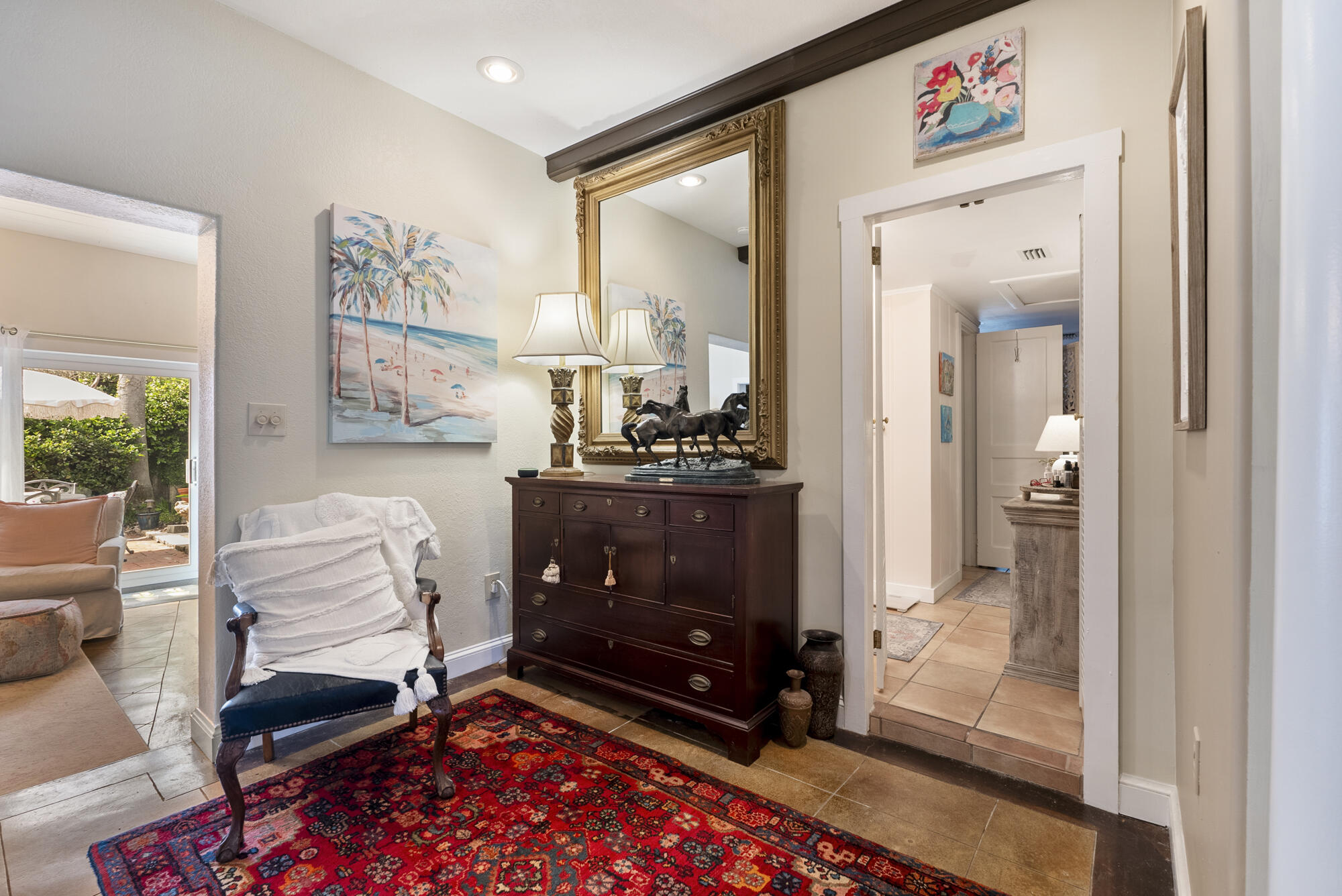 LAGUNA BEACH - Residential
