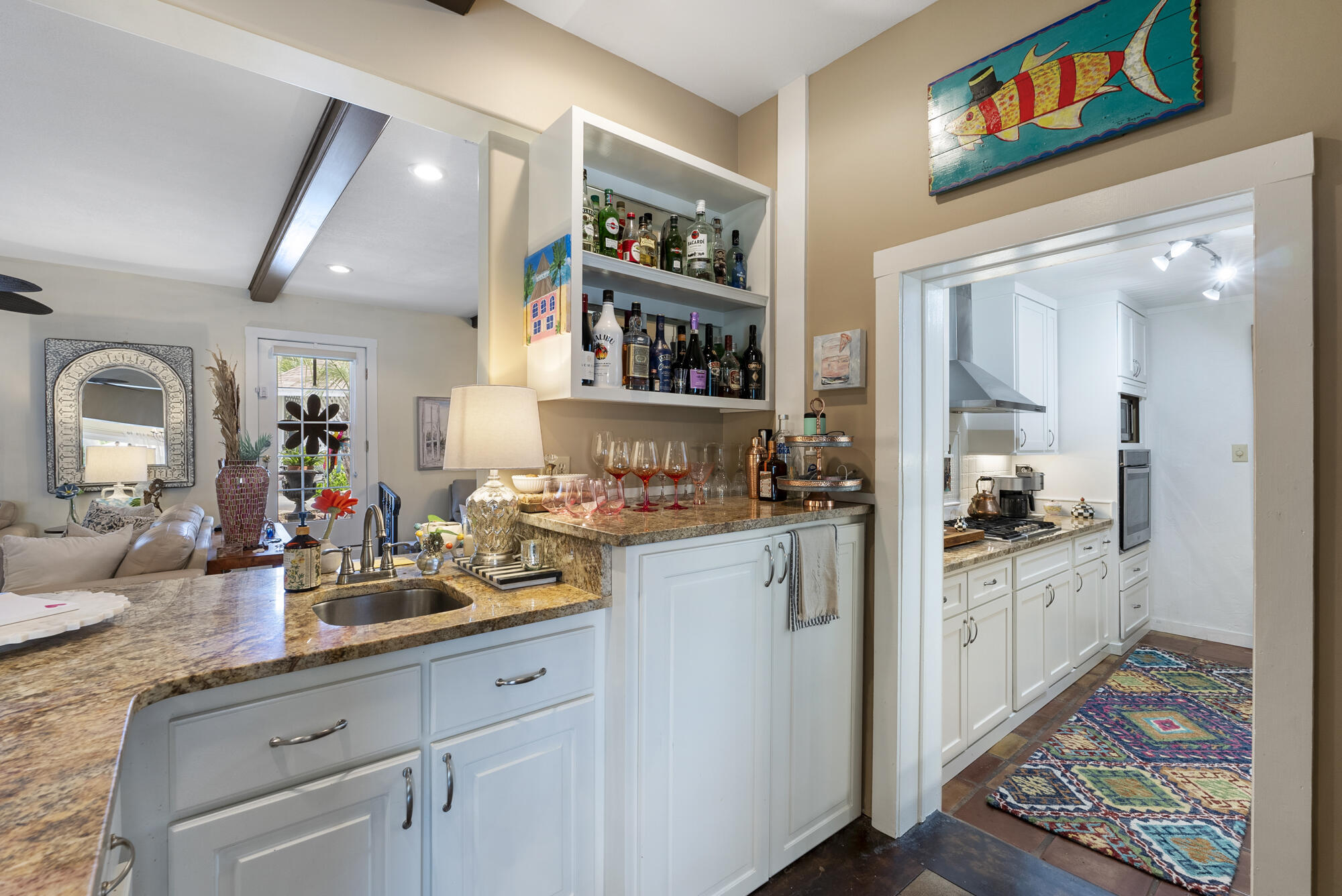 LAGUNA BEACH - Residential