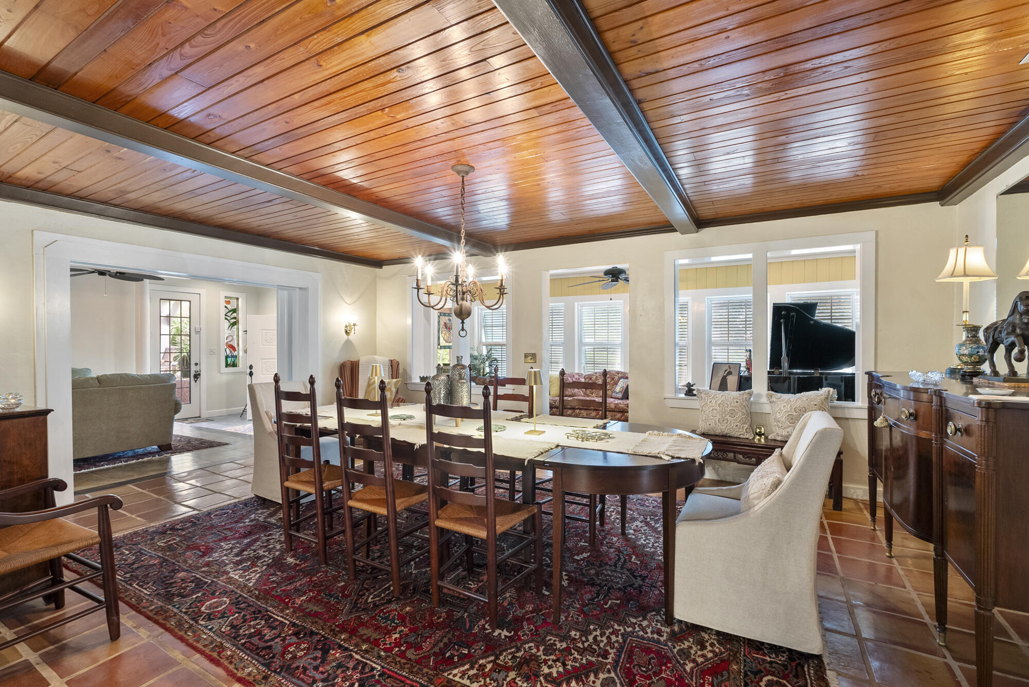 LAGUNA BEACH - Residential