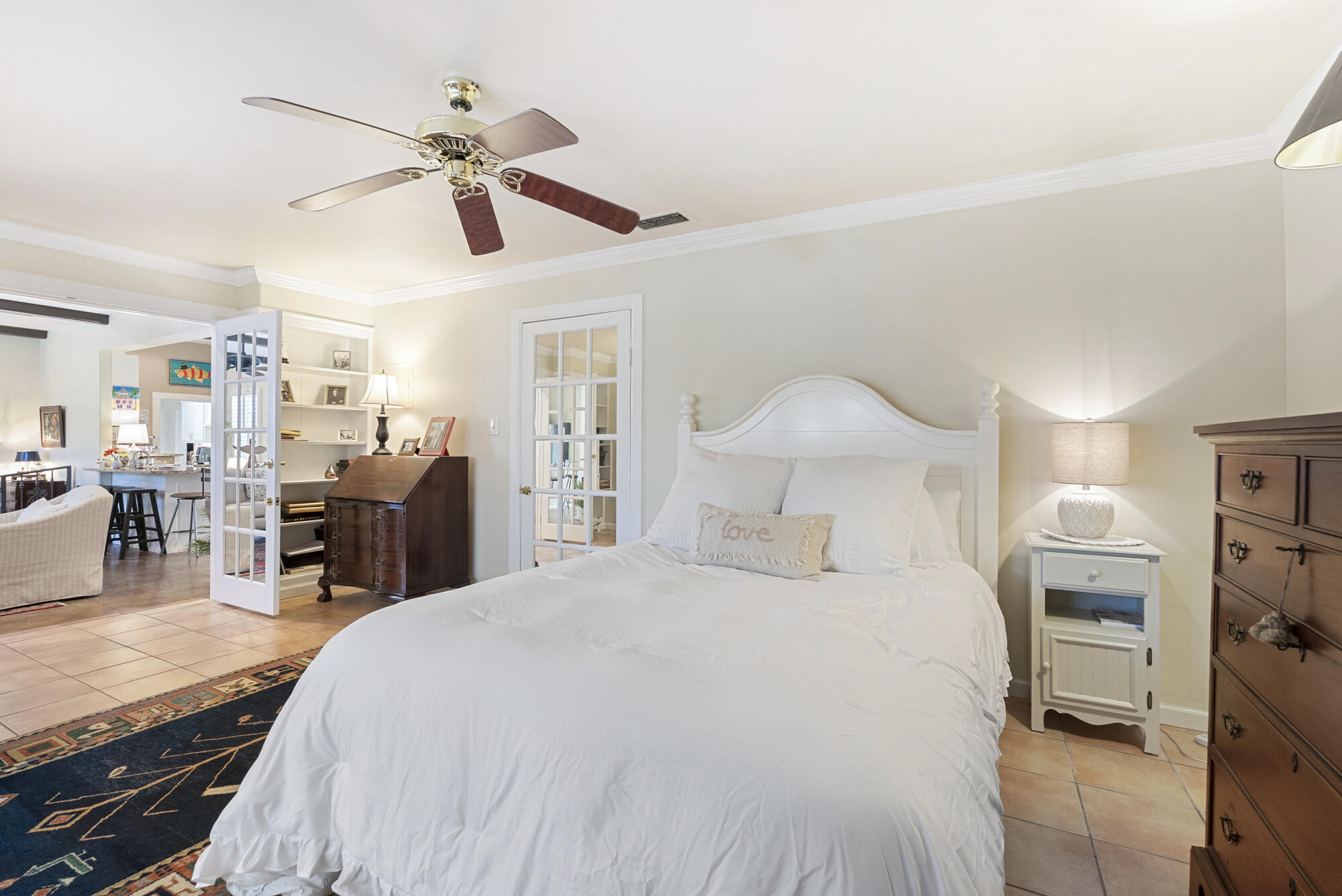 LAGUNA BEACH - Residential