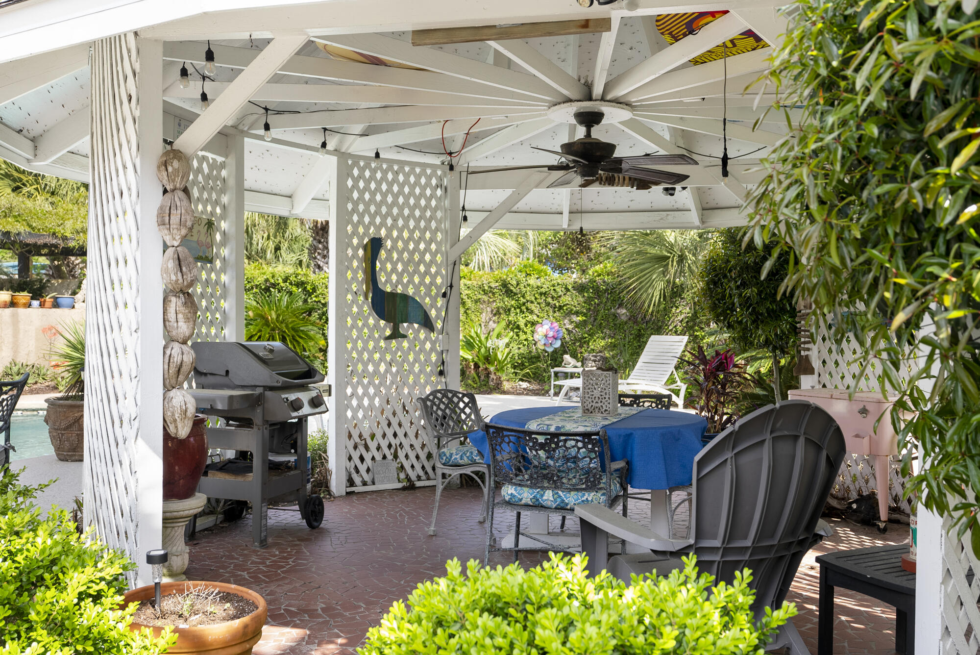 LAGUNA BEACH - Residential