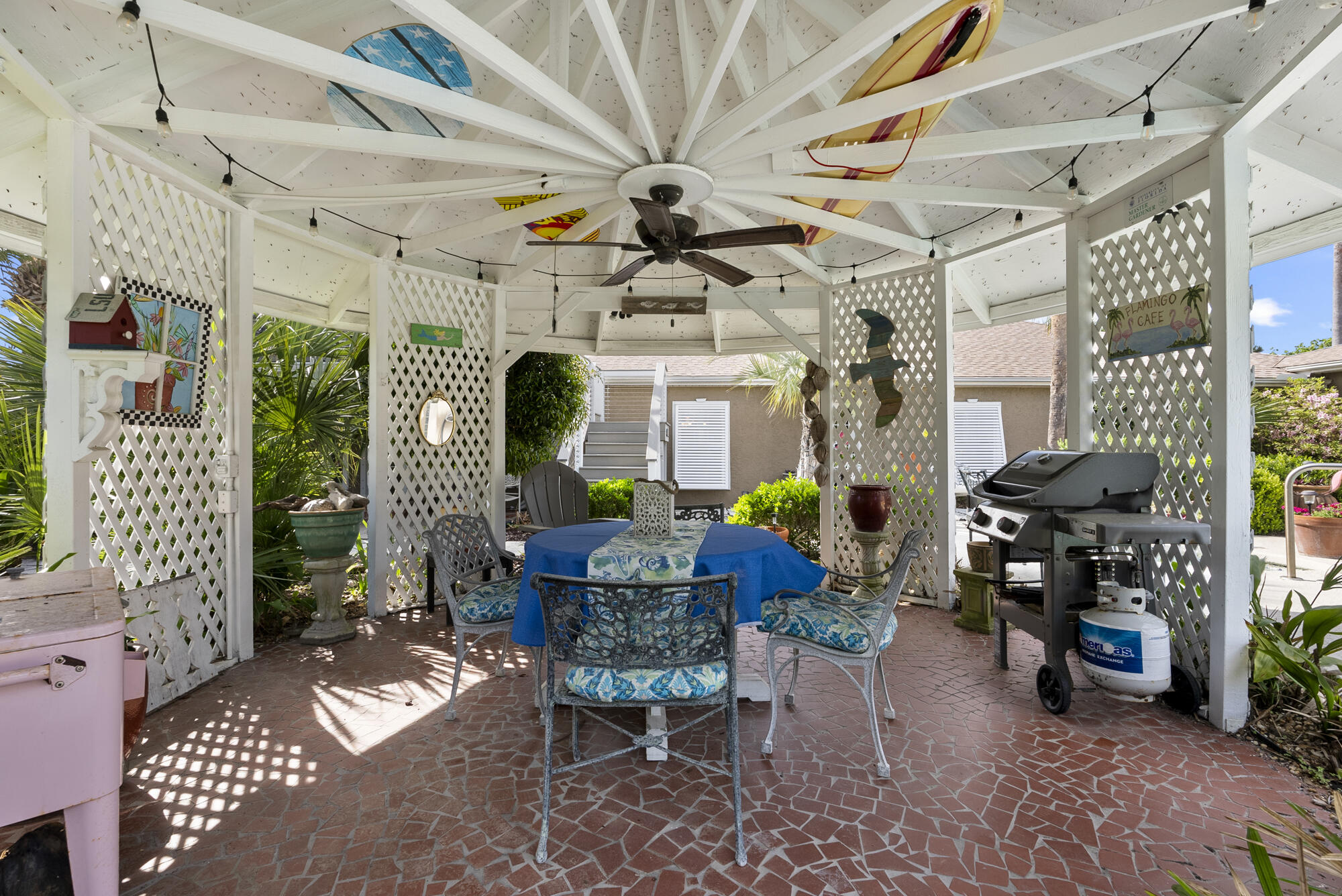 LAGUNA BEACH - Residential