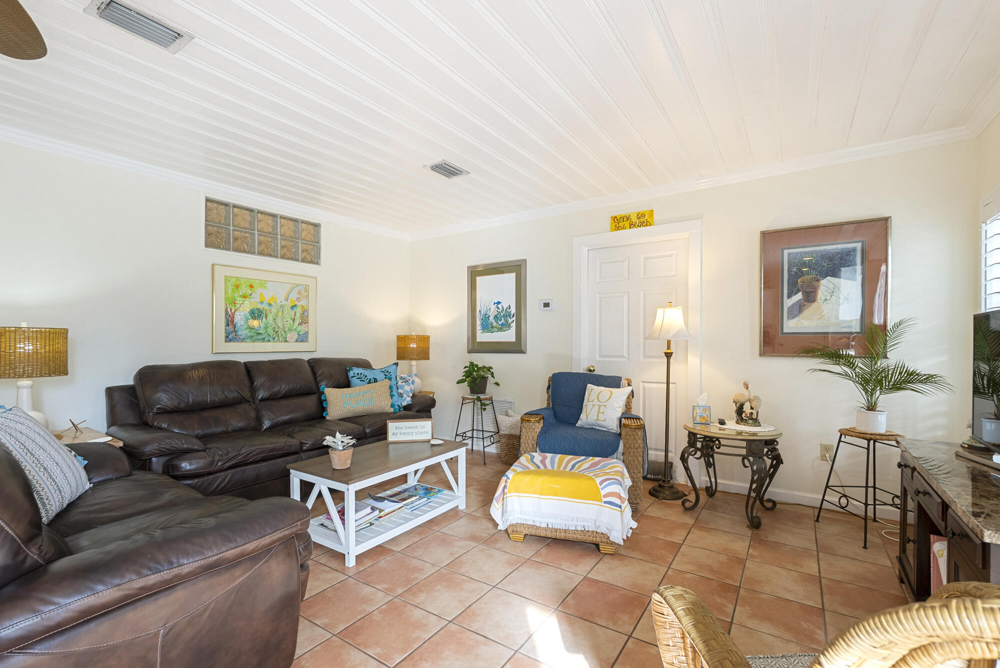 LAGUNA BEACH - Residential