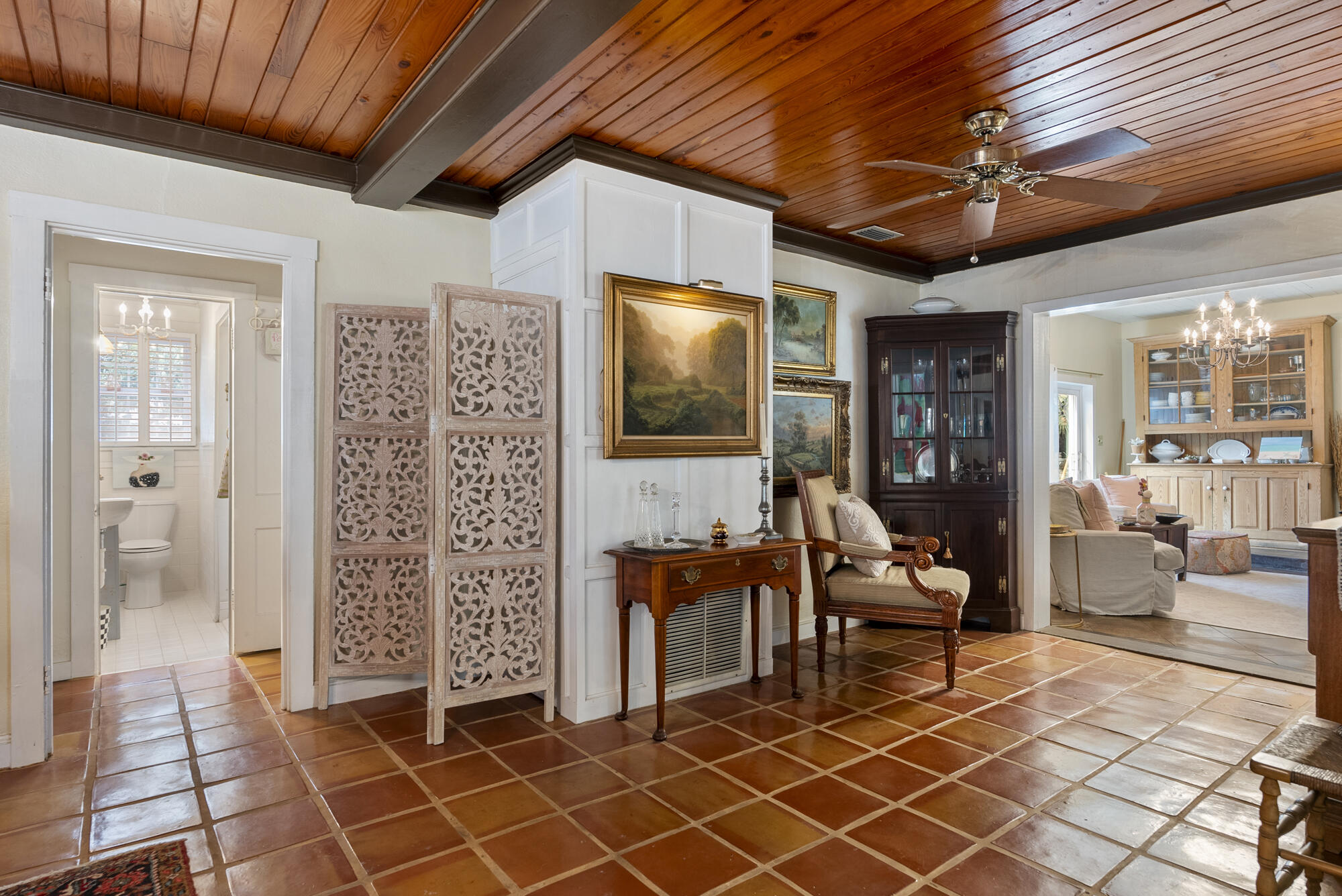 LAGUNA BEACH - Residential