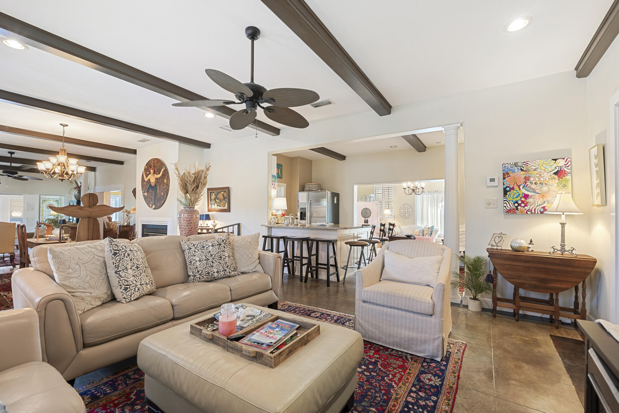 LAGUNA BEACH - Residential