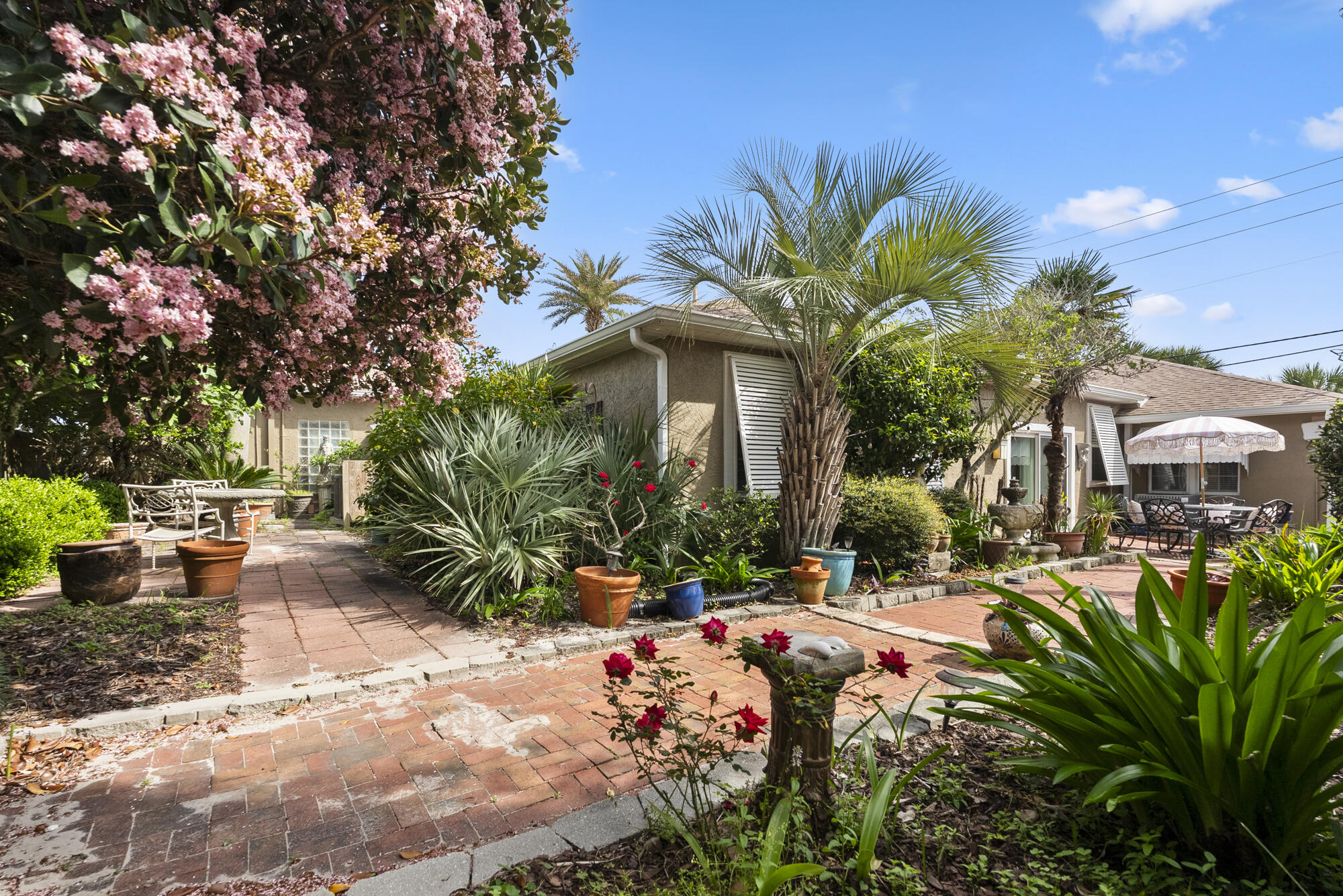 LAGUNA BEACH - Residential