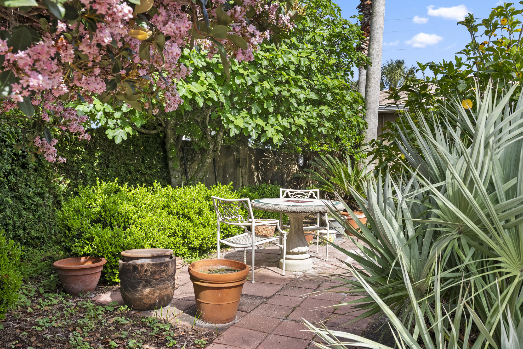 LAGUNA BEACH - Residential