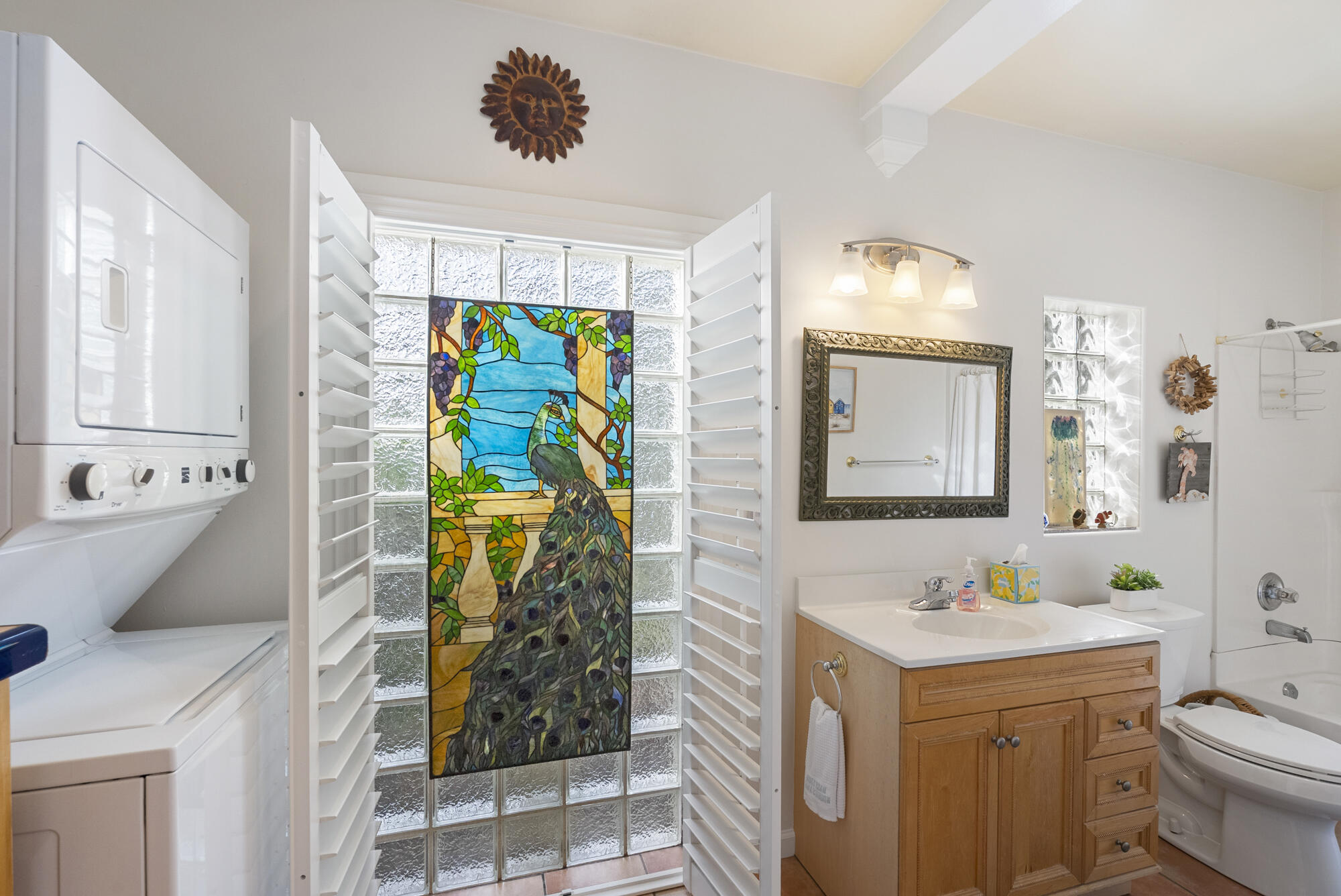LAGUNA BEACH - Residential