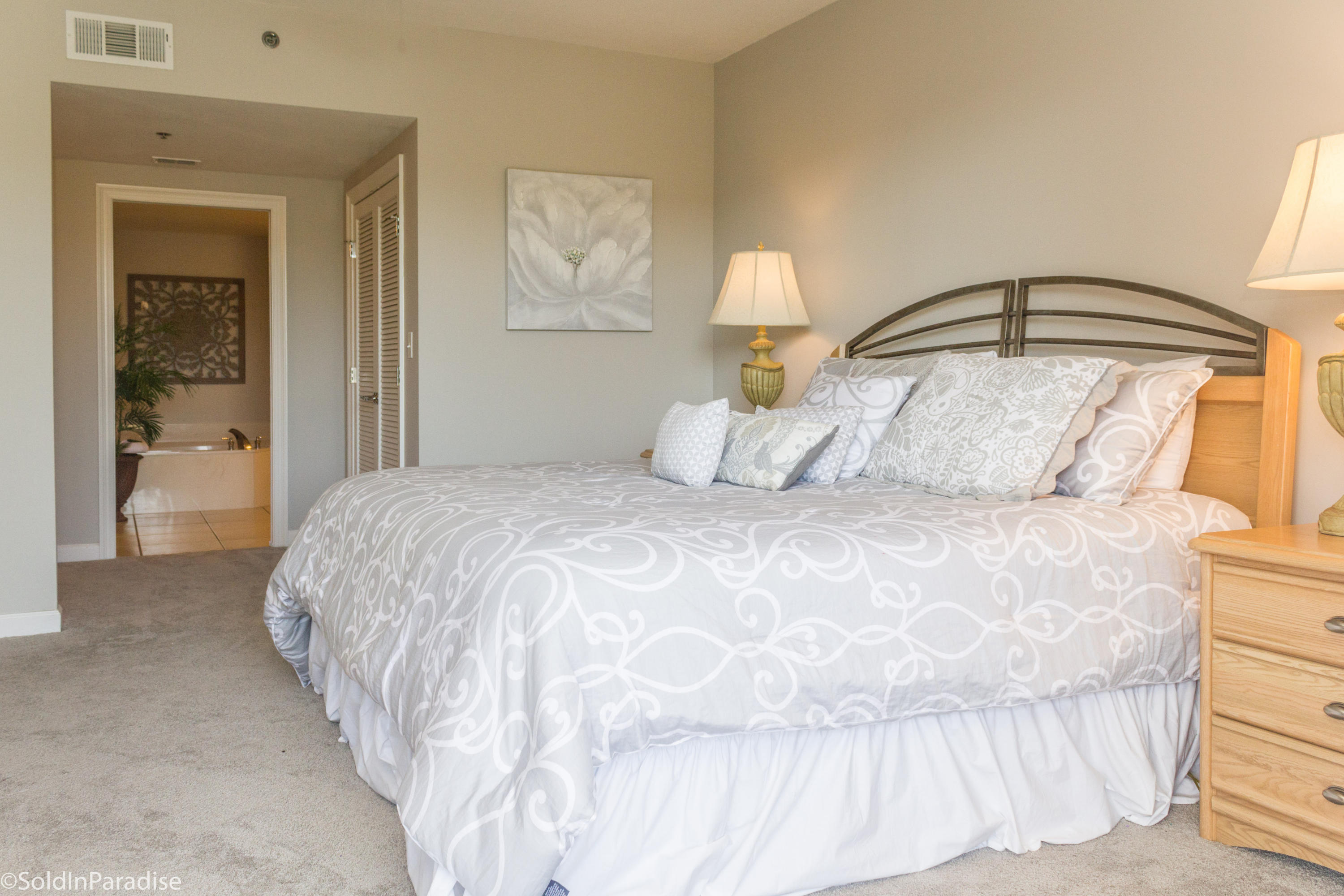 STERLING SHORES - Residential