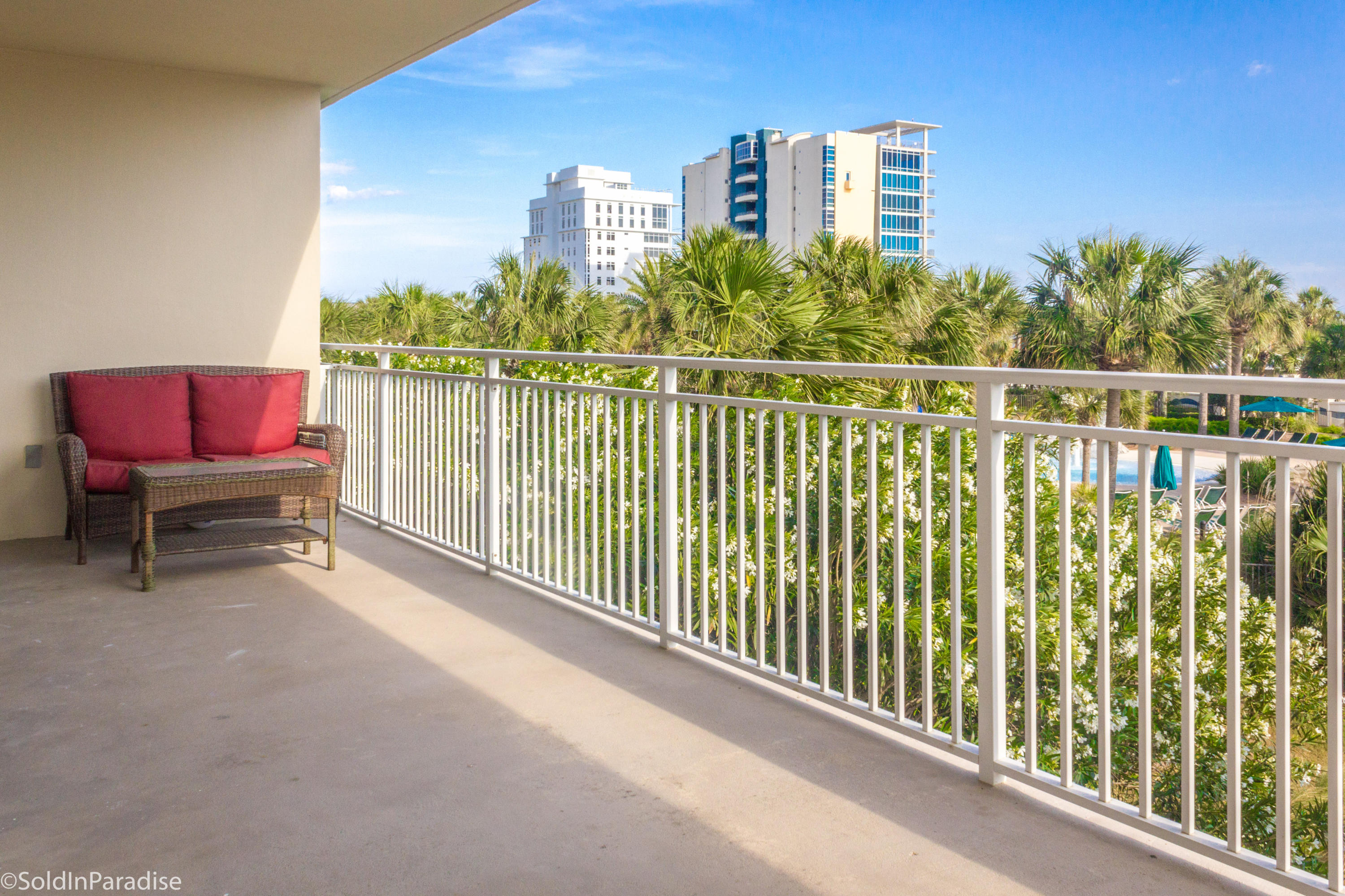 STERLING SHORES - Residential