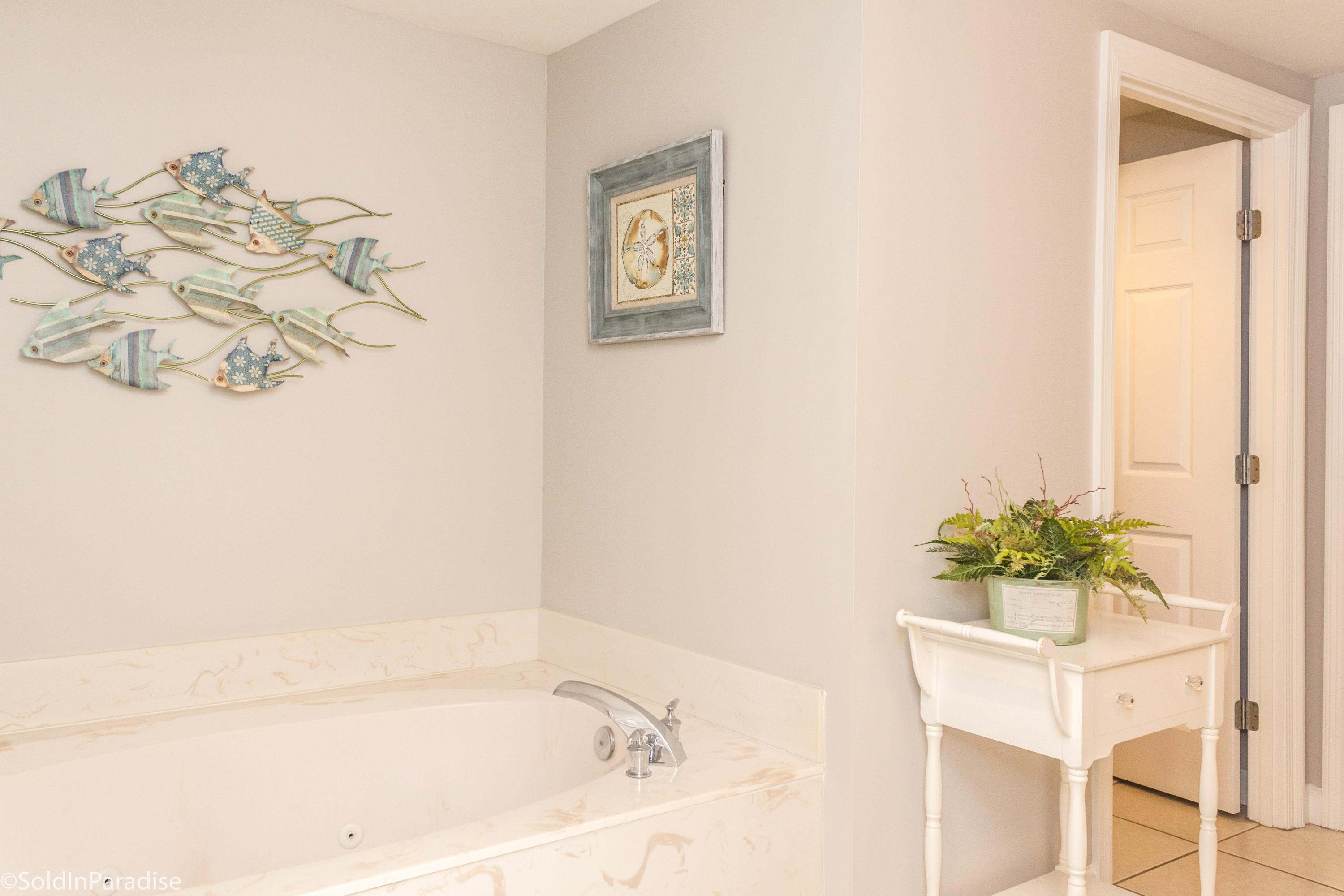 STERLING SHORES - Residential