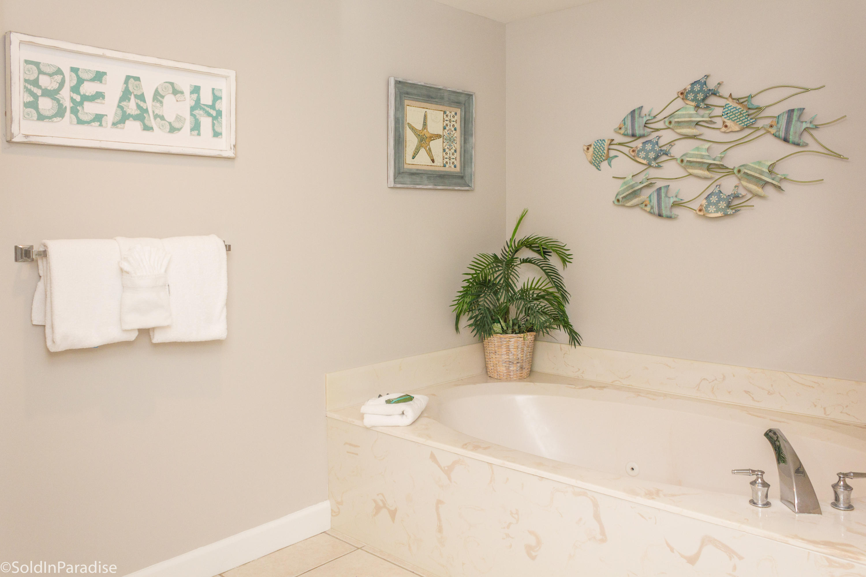 STERLING SHORES - Residential